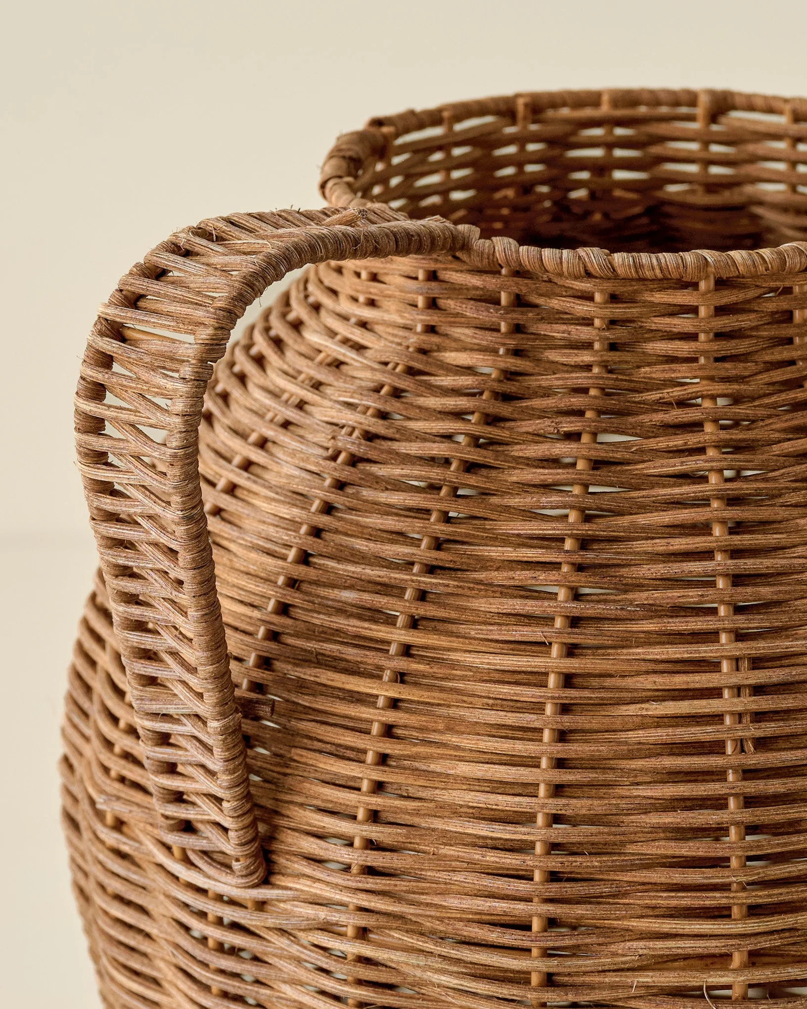Blake Woven Rattan Jug Vase | Magnolia
