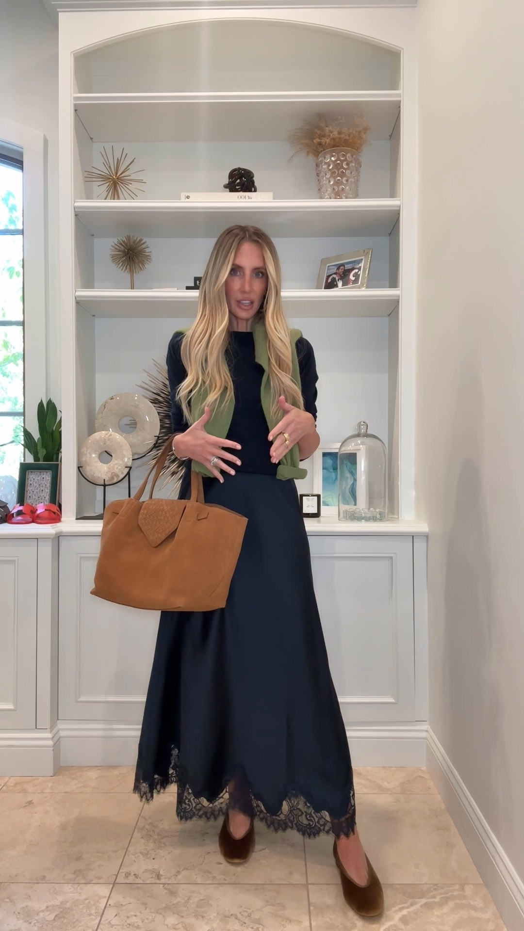 Everything about this look is perfect! 

Height: 5’6
Weight: 115 pounds
Top size: small
Skirt size: small
Shoe size: 8.5

Fall fashion, fall outfit, women’s fashion, trendy fashion, fall look