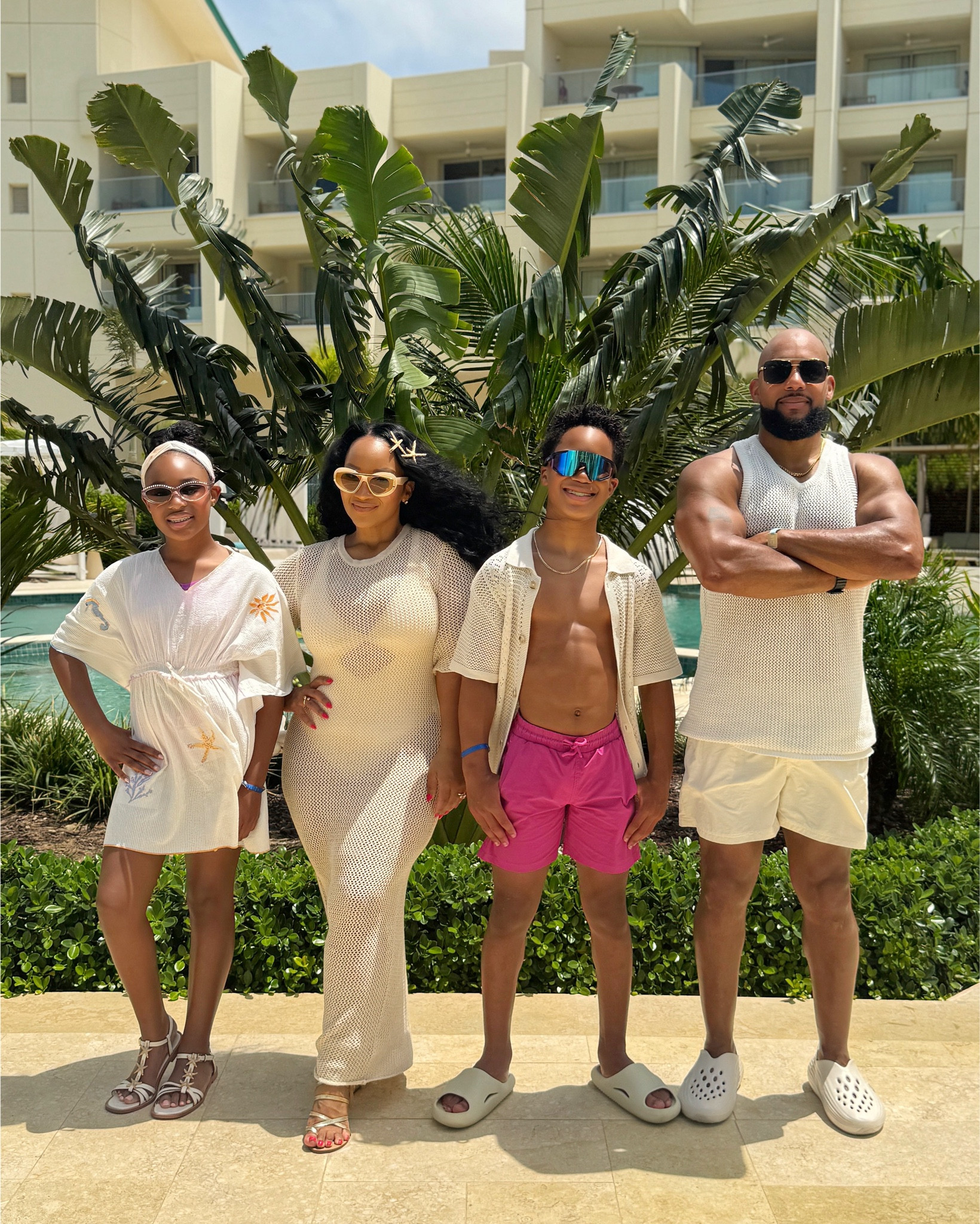 Vacation outfit roundup! Save this for your summer vacation!  #beachwear #swimwear #midsizeswim #resortwear #whattowear #vacationoutfits

#LTKTravel #LTKSwim #LTKOver40
