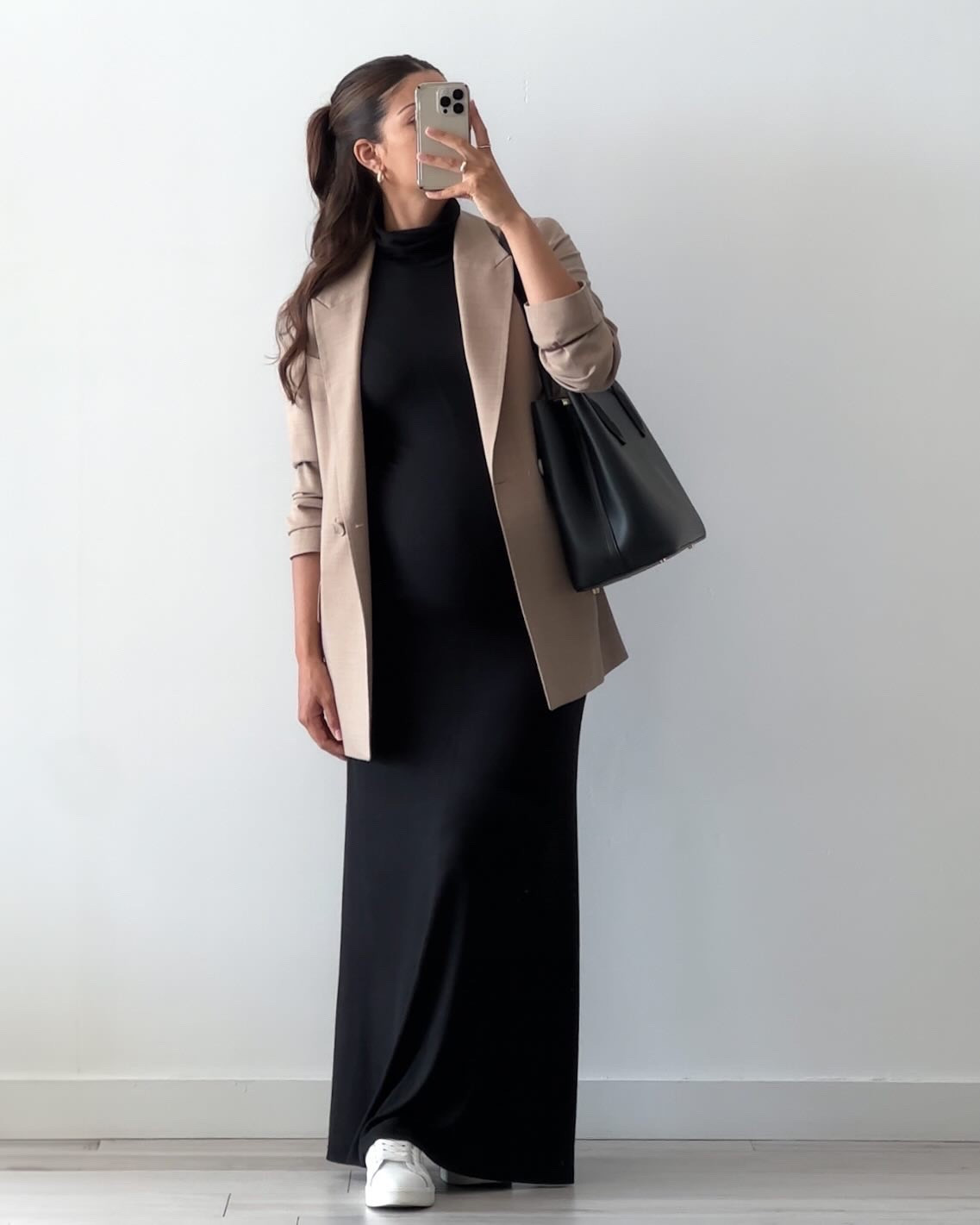 bump friendly workwear ootd —

love a good full length maxi these days especially as the days start to heat up 🥵 the office is cold so I bring the blazer but if I’m out & about all bets (and blazers) are off 

details:
blazer - @hm, s, similar linked
dress - @target, s, linked 
sneakers - Sam Edleman, 7.5, linked
bag - @frejanyc linnea tote, linked 

#workwear #officeoutfit #bump #maternity #firsttimemom #miamicontentcreator