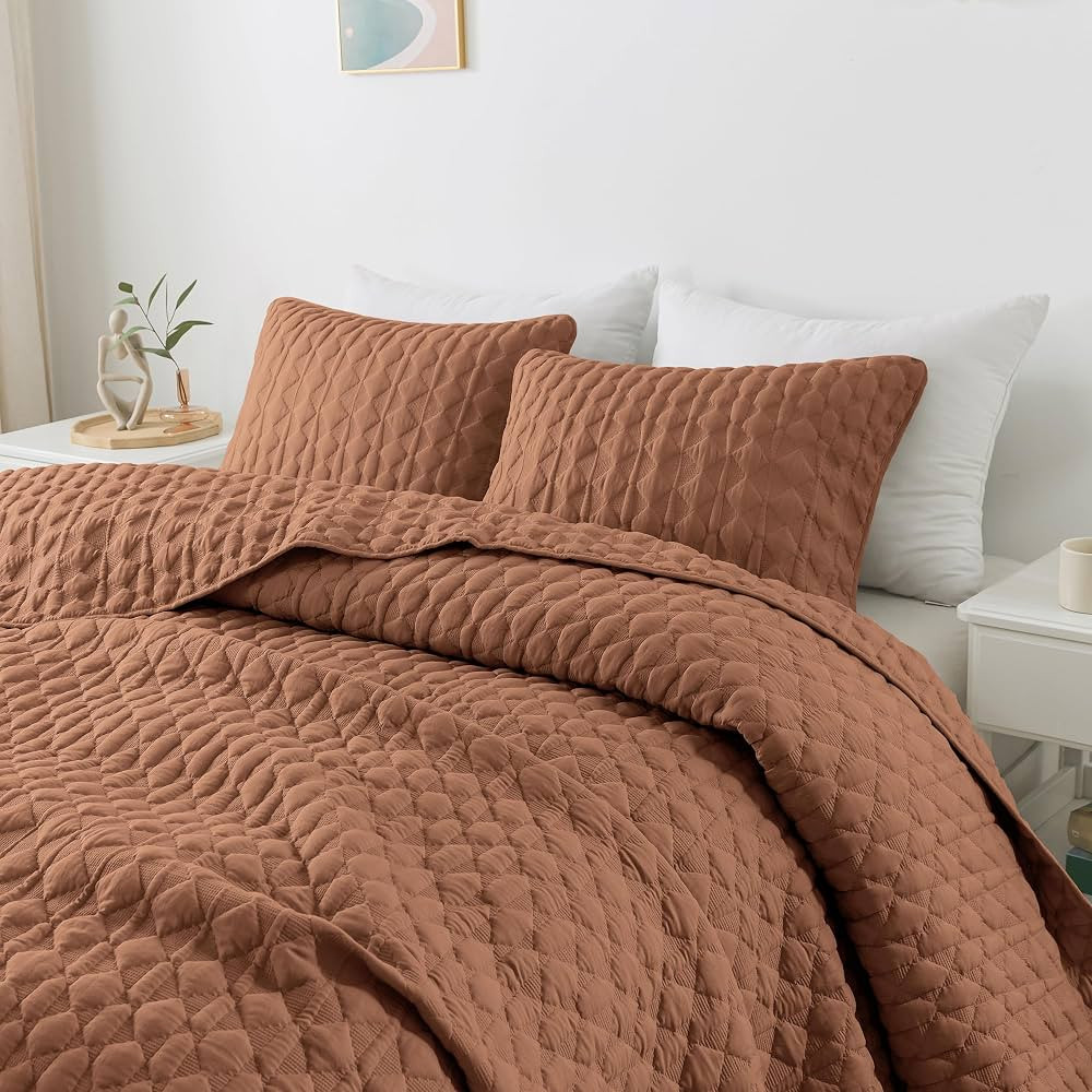 WDCOZY Burnt Orange Quilt King Size Bedding Sets with 2 Pillow Shams, Red Lightweight Soft Bedspr... | Amazon (CA)