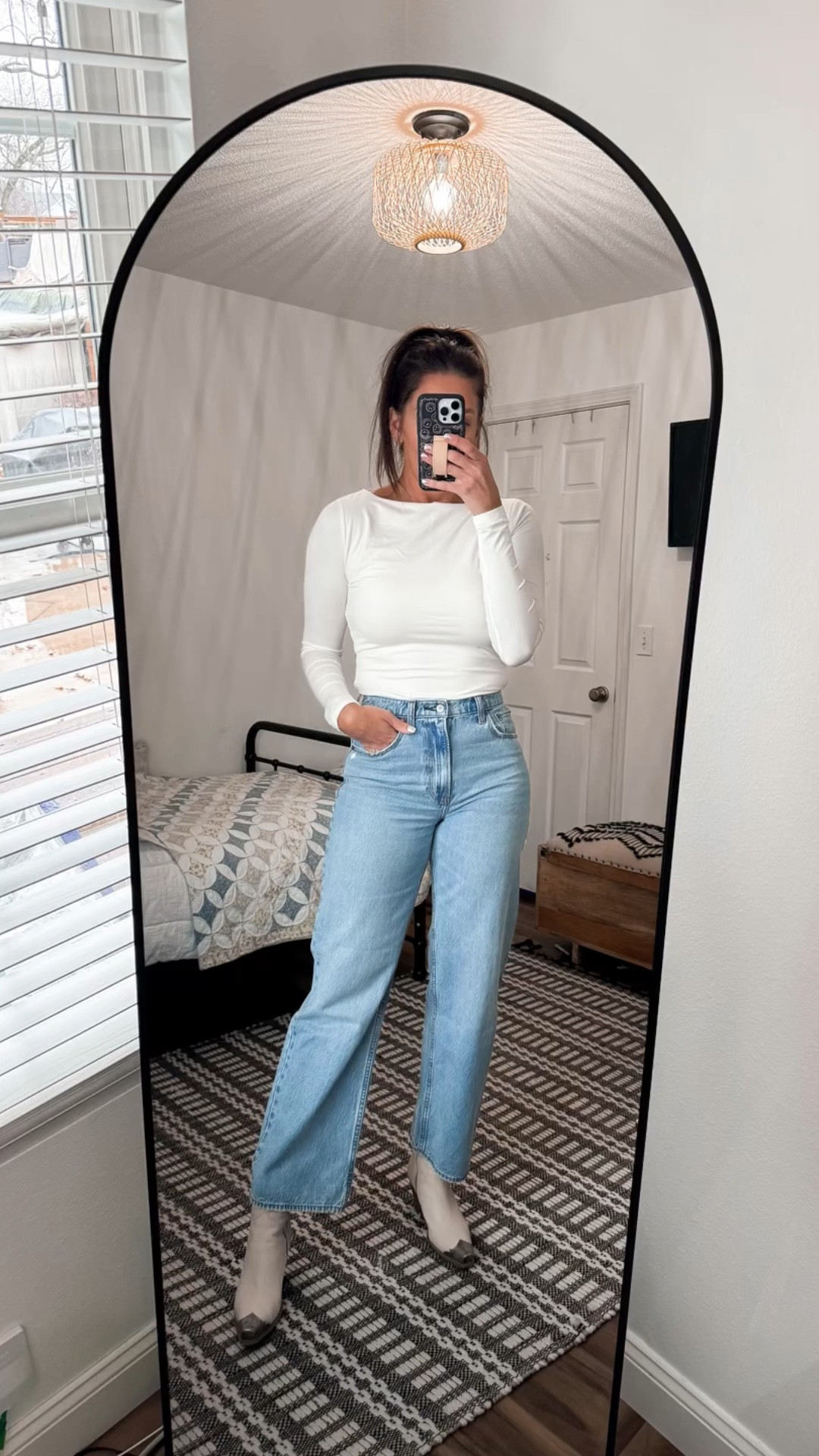 Abercrombie’s semi annual Jean sale is now live!!! I’m a 27 in all jeans! Some I do longs and some I do regulars! 

#LTKfindsunder100 #LTKsalealert #LTKstyletip