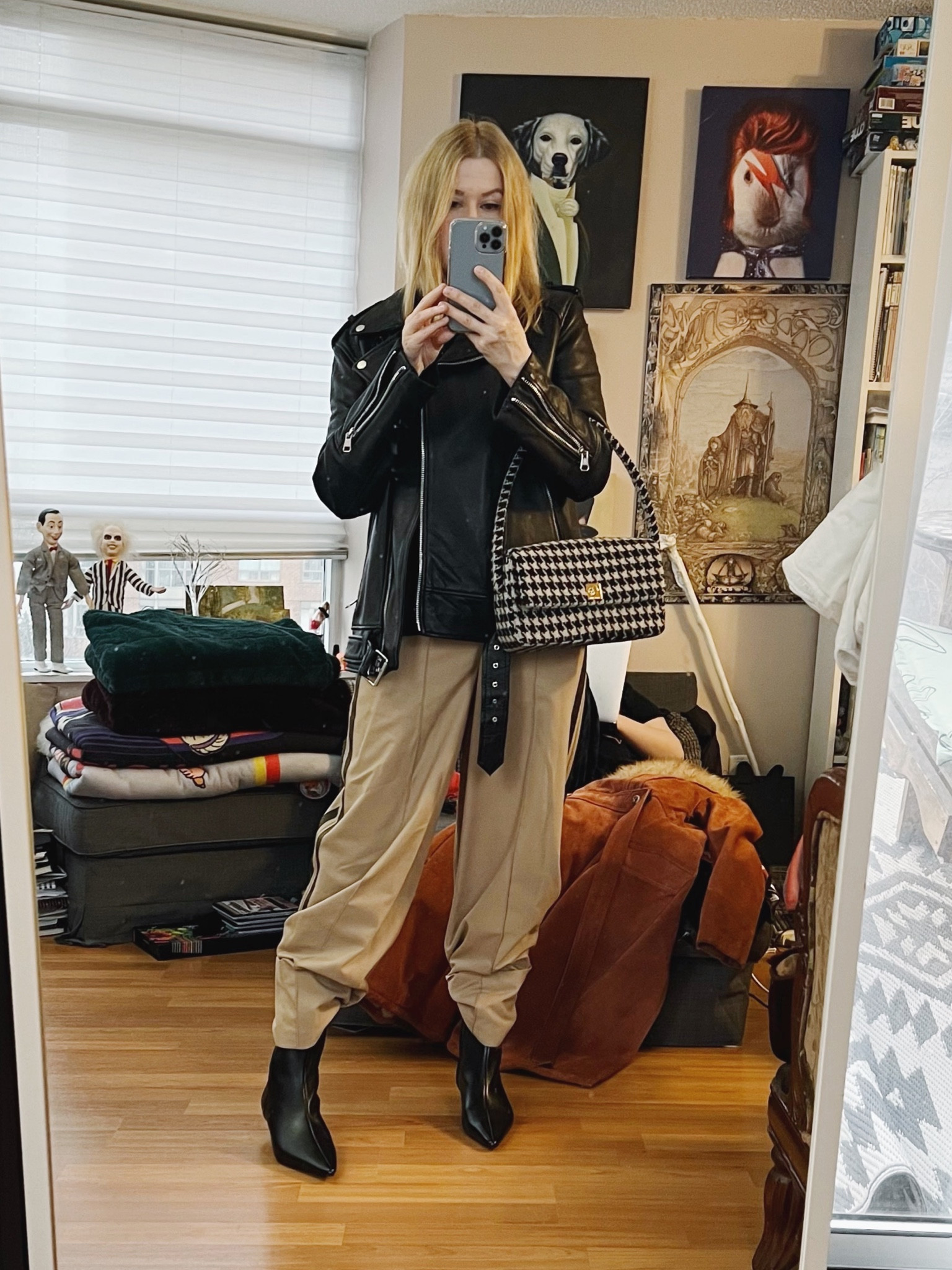 This is a basics day for me which probably looks quite different than someone else’s basics day. That’s because we often choose our basics unknowingly with our personal style preferences. And how you wear them will also be dictated by your style even if it’s not intentional. To break it down my basics here consist of a tan cotton trouser, black cashmere sweater, black boot, and a leather moto. If we gave this list to five different people I guarantee every persons selections would be different even though they all still are just basics. 

For example to breakdown mine: both my jacket and sweater are an oversized fit. The jacket is made oversized, for the sweater I went up in size. The trousers are wide leg but have a sporty stripe. Here I did the elastic band trick on the hem (grab, elastic, tuck under) in order to slim the bottom and not have them drag today.  The boots have a strong pointy toe and a kitten heel. This is another example of how your adjectives come in to play when choosing your wardrobes, even your basics. They’ll work for you and with you if you make the right selection. Another person’s outfit of these same basics would look very different than mine.
•
.  #winterLook  #StyleOver40  #kittenHeel  #basics  #oversized  #secondhandFind #thriftFinds #FashionOver40  #MumStyle #genX #genXStyle #genXInfluencer #kittenHeels #thriftFind #WhoWhatWearing #genXblogger #secondhandDesigner #Over40Style #40PlusStyle #Stylish40s #styleTip  #HighStreetFashion #StyleIdeas


#LTKFind #LTKshoecrush #LTKstyletip