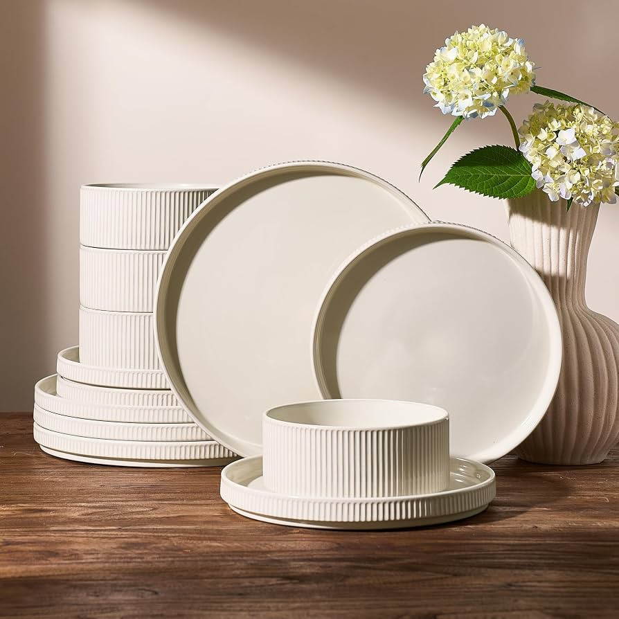 Famiware Ceramic Plates and Bowls Set, Dinnerware Sets, Ribbed Dishes for 4 | Amazon (US)