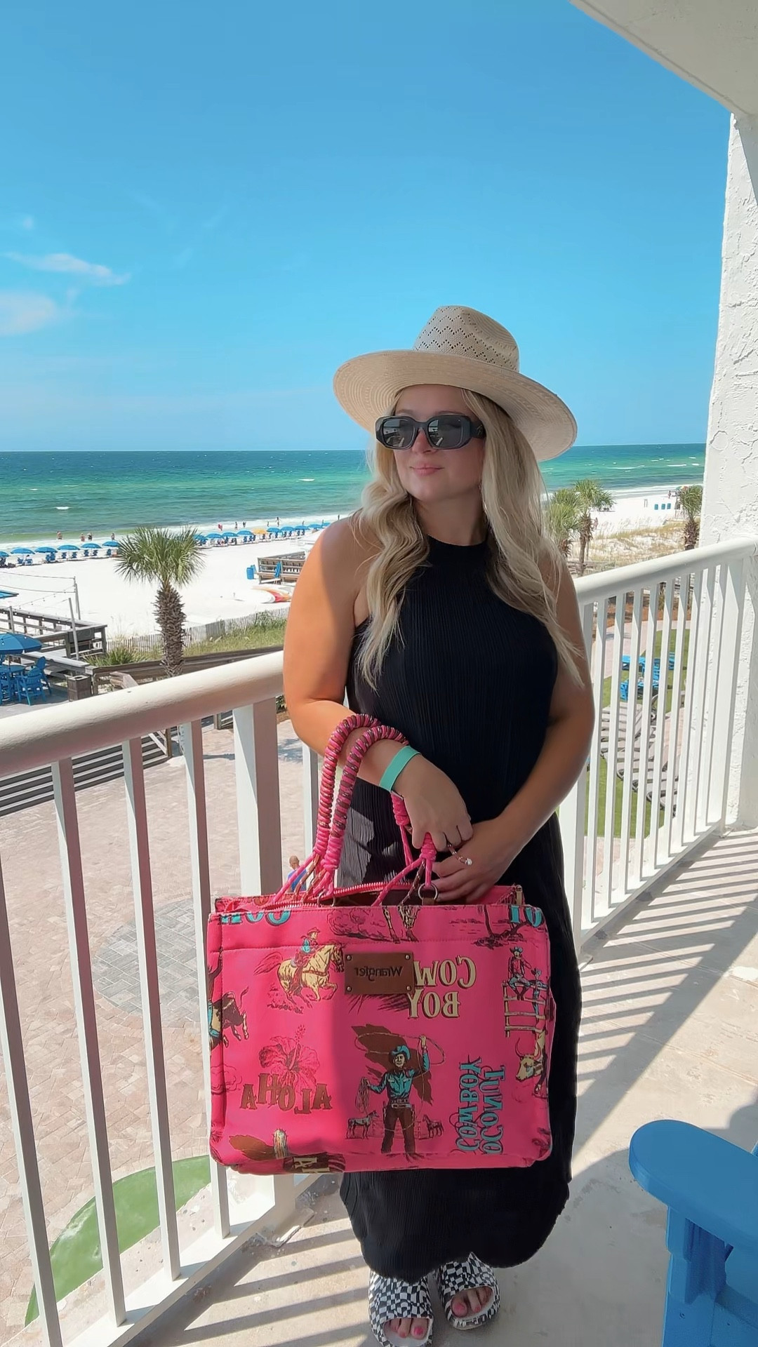 In beach mode 🏝️

#LTKItBag #LTKTravel #LTKSeasonal