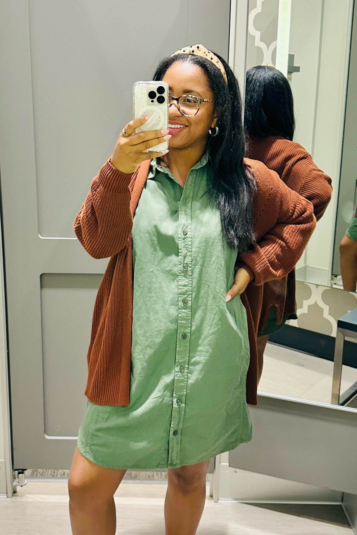 Fall Teacher Outfit - I’m not sure I like these two together but I love them apart! 

Sweater is XS and dress is M - I could probably do a small but I’m afraid it would be shorter!

#LTKworkwear #LTKFind #LTKBacktoSchool