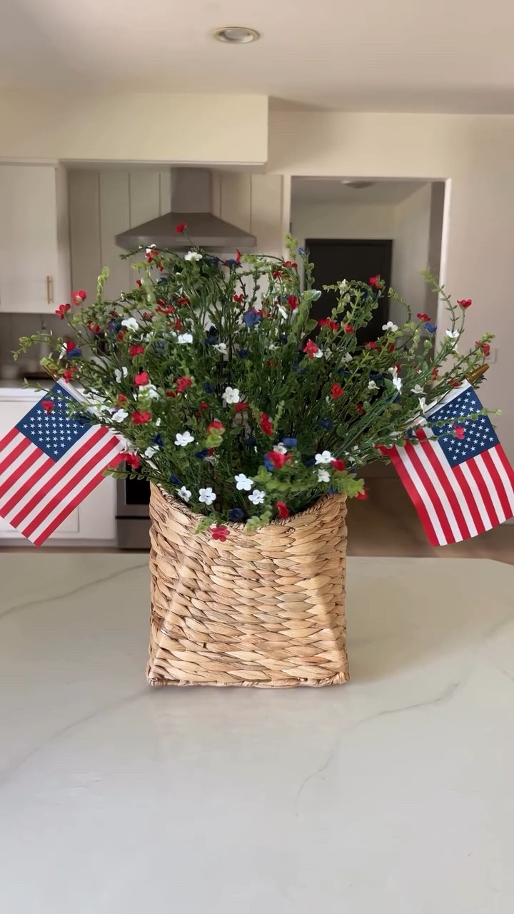 The cutest woven hanging basket paired with patriotic stems - everything is from Amazon! 🩵❤️🤍

#LTKHome #LTKSaleAlert