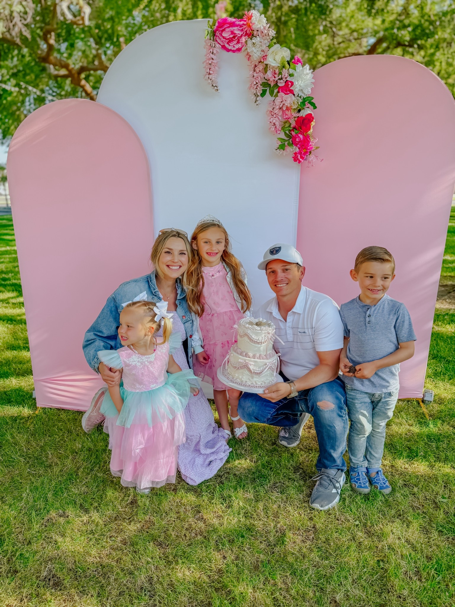 My daughter’s 7th birthday party! 

7th Birthday Party. Arches For Birthday. Girls Birthday Party. 

#LTKKids #LTKFamily #LTKParties