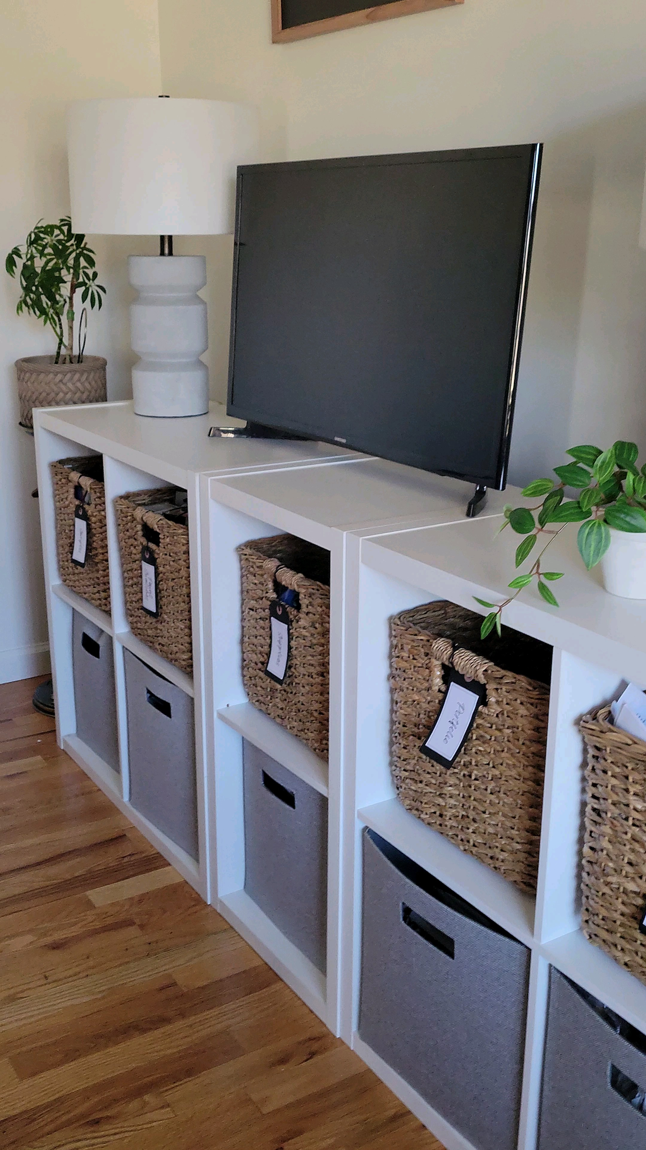 Grab my storage bins currently 20% off! Comes in so many colors and makes organizing my space chic 

#LTKFindsUnder50 #LTKStyleTip #LTKSaleAlert