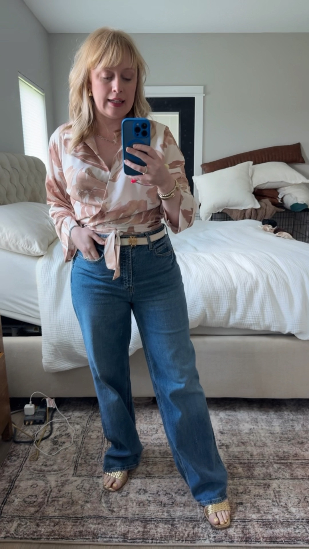 My favorite Old Navy jeans are back. High Waisted, wide leg jeans that have a nice weight to them. I short length would have been more ideal (I'm 5’3”). Top from a boutique in Italy. 