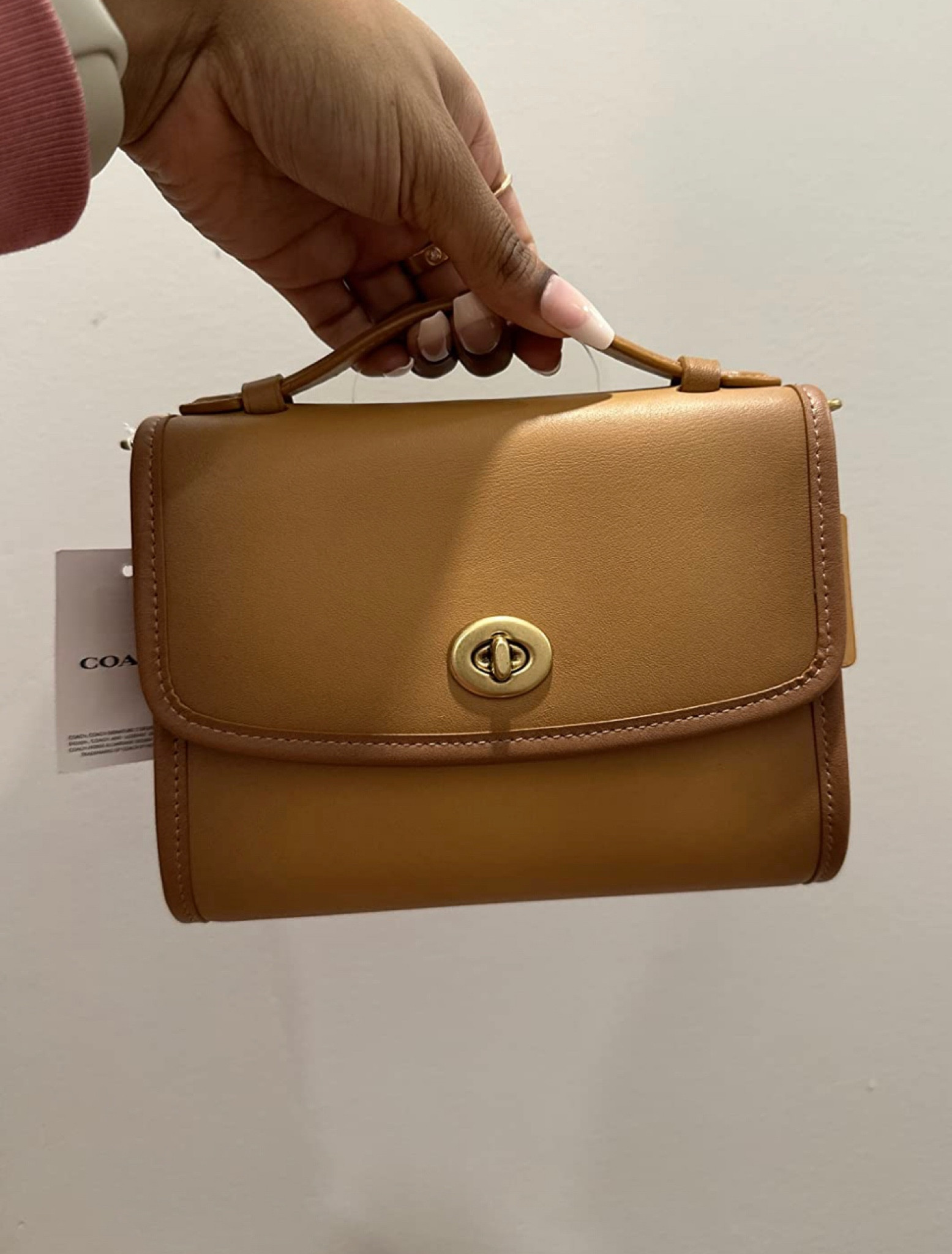 The perfect alternative to mini Kelly bag, sleek and functional 

#LTKitbag #LTKGiftGuide #LTKFind