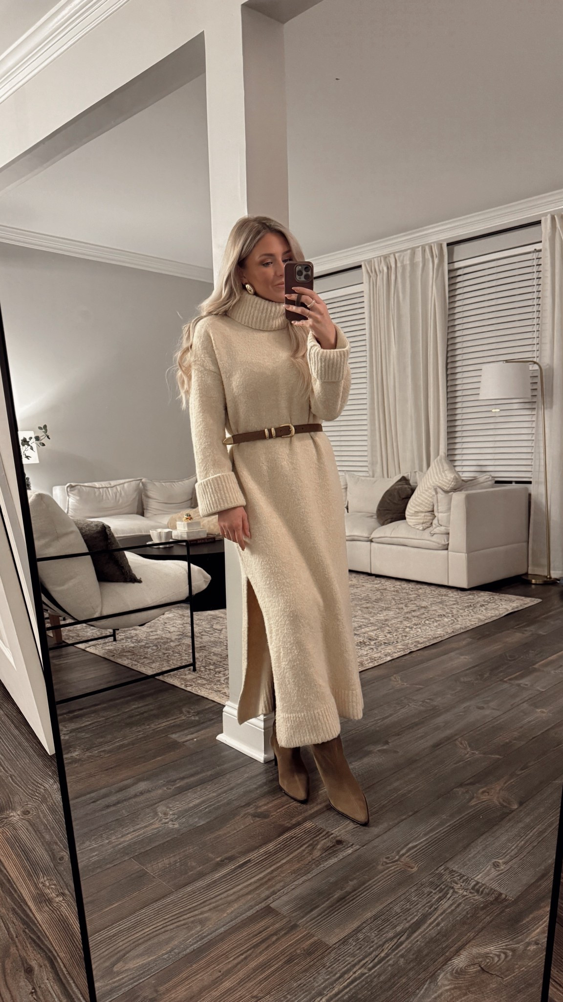 Work ootd today- comfy in this oversized sweater dress

#LTKdayinmylife #LTKFindsUnder100 #LTKSeasonal