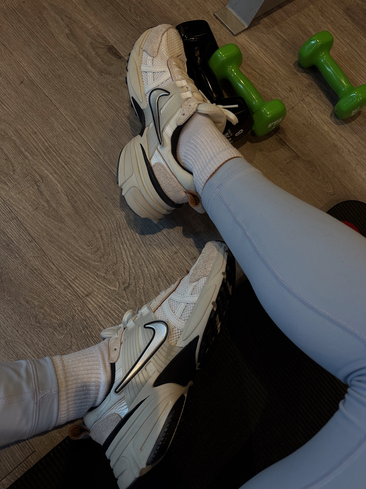 The best shoes… run, workout, walk, everythaaang!

#LTKFitness #LTKActive #LTKShoeCrush