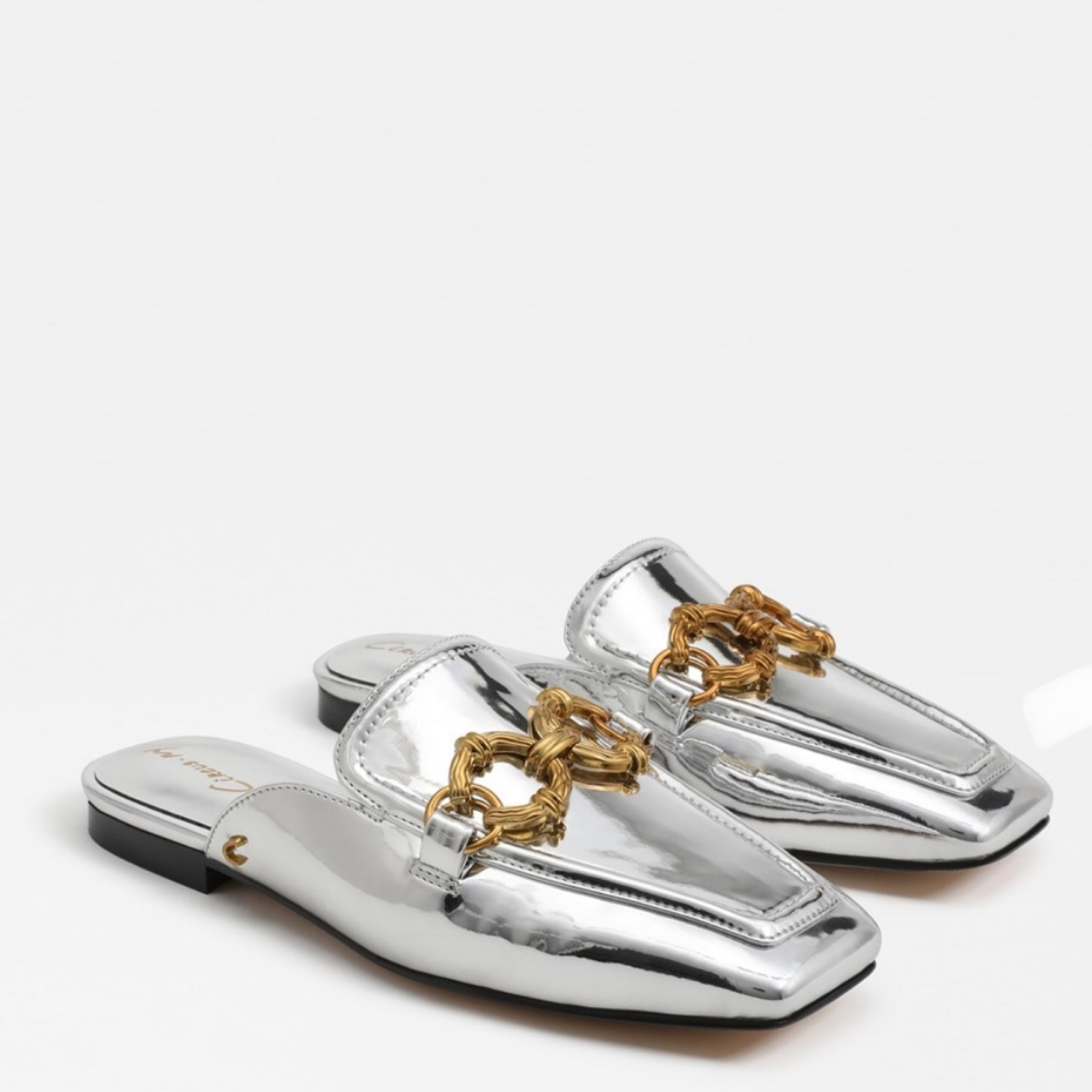 Chic mules 

#LTKstyletip #LTKSeasonal