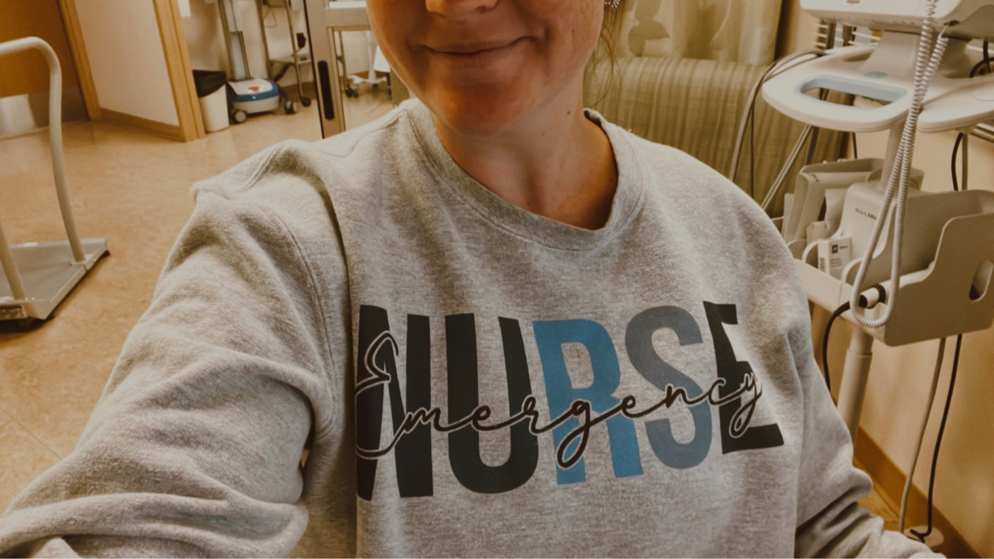 CUTE AND COMFY EMERGENCY NURSE SWEATSHIRT!!! 👩🏼‍⚕️🩺 RUN TO AMAZON! Link to exact sweatshirt below! 

https://amzn.to/3DJp8Vb

#LTKFind #LTKunder50 #LTKworkwear