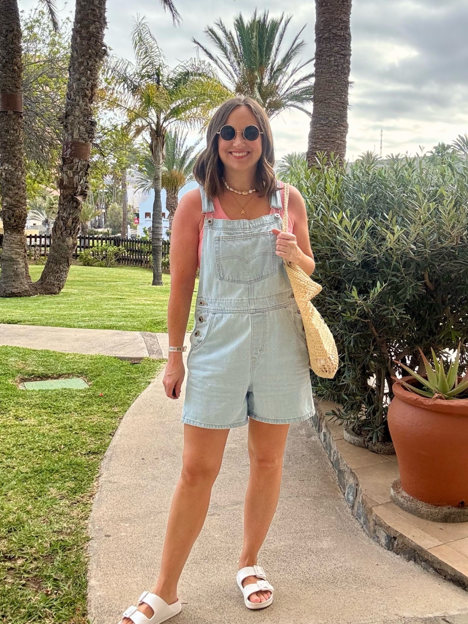 Comfortable holiday outfit! 🩷

#LTKpetite #LTKsummer #LTKstyletip