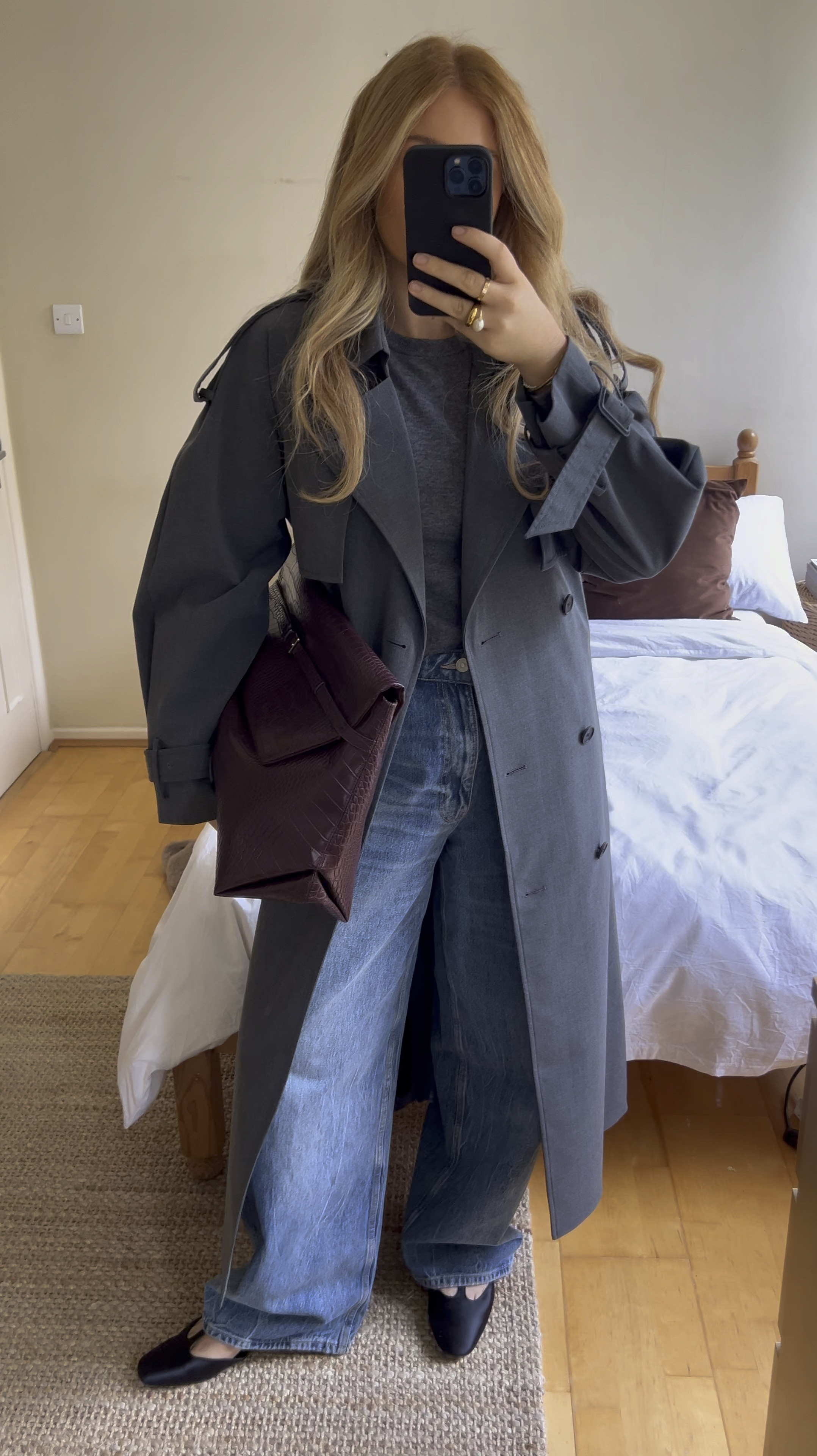 This oversized bag dream 

Jeans - zara
Bag - the horse 

#LTKaustralia #FashionMonth #LTKstyletip