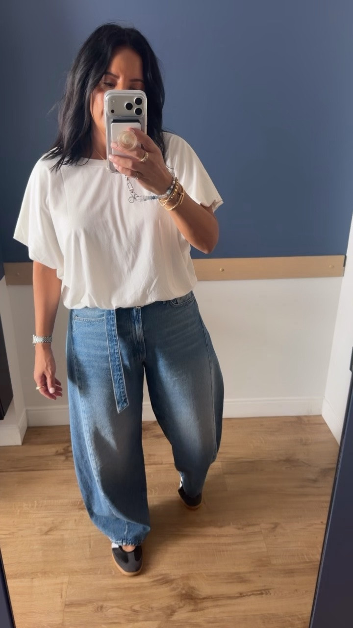 Top size medium, jeans size 30 (I’m a curvy size 8), shoes fit tts (I’m a 9.5/10 and did a 9.5 in them).

#LTKSaleAlert #LTKNYFW #LTKOver40