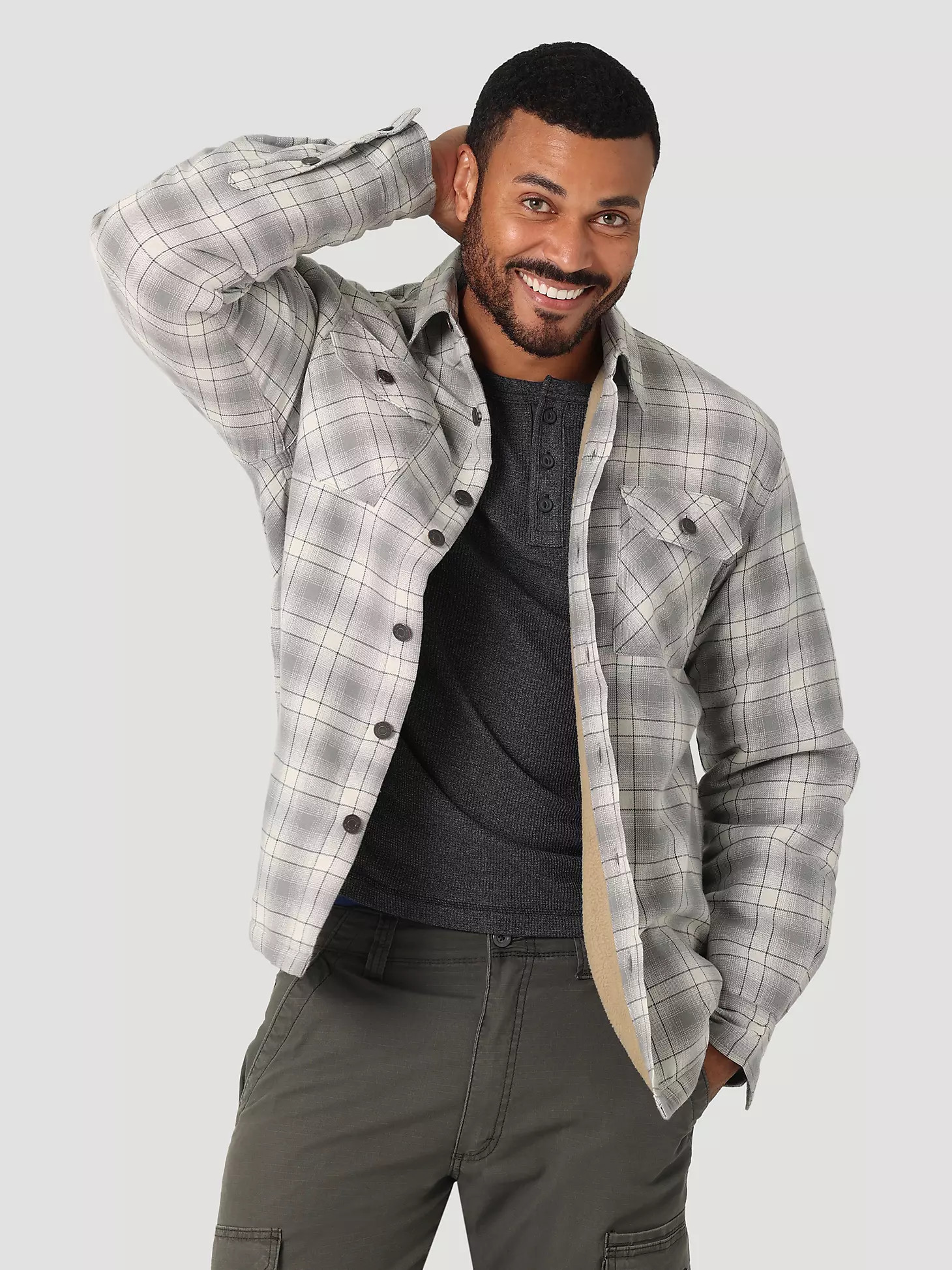 Men's Wrangler® Heavyweight Plaid Sherpa Lined Shirt Jacket in Vaporous Gray | Wrangler