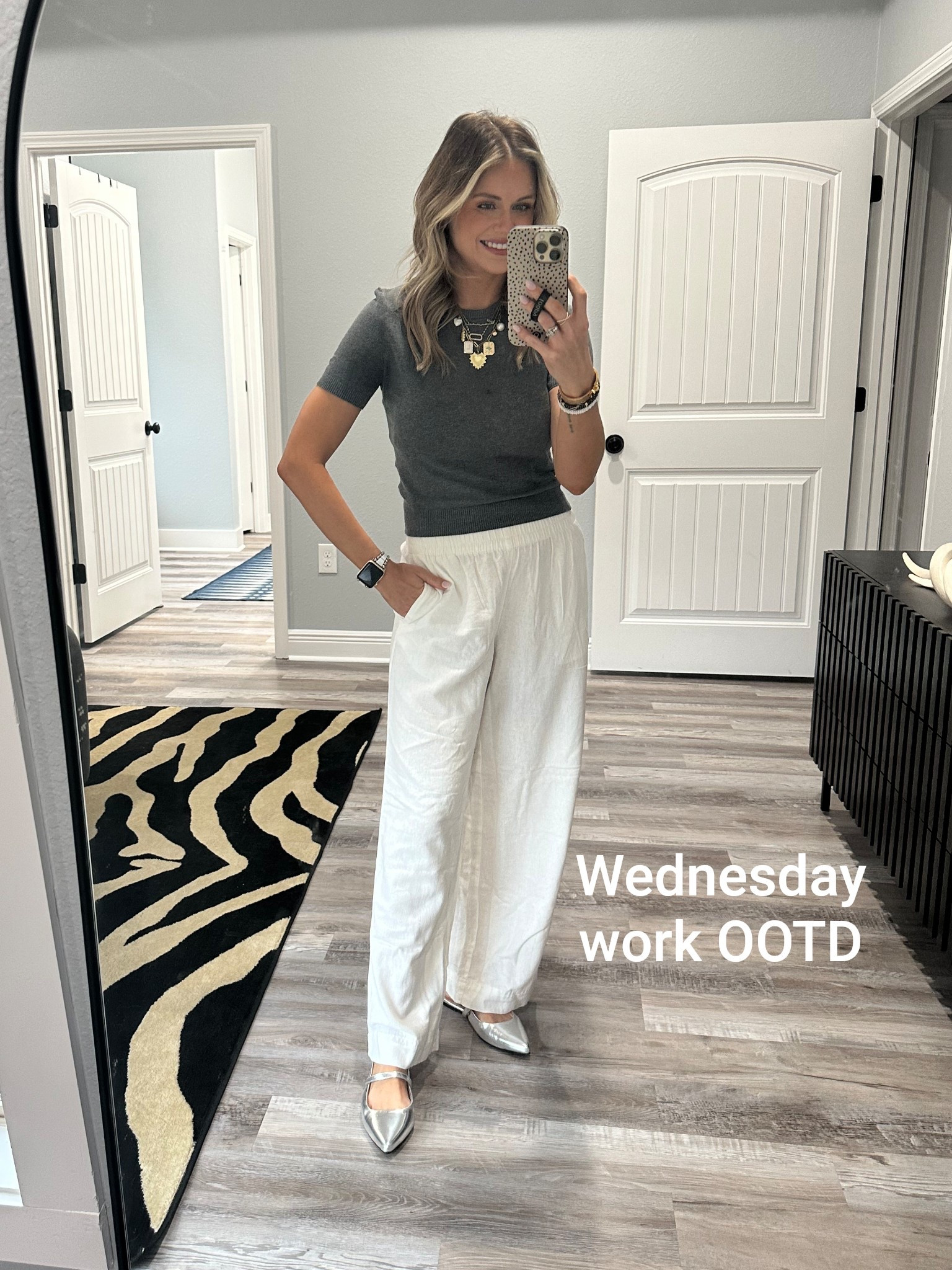 Wednesday’s work outfit — small top, XS pants, shoes are tts 

Spring work outfits, office outfits, women’s work outfits, spring outfits, spring trends, linen pants, old navy finds, sale, knit tops, spring styles, teacher outfits, 

#LTKFindsUnder50 #LTKWorkwear #LTKSaleAlert