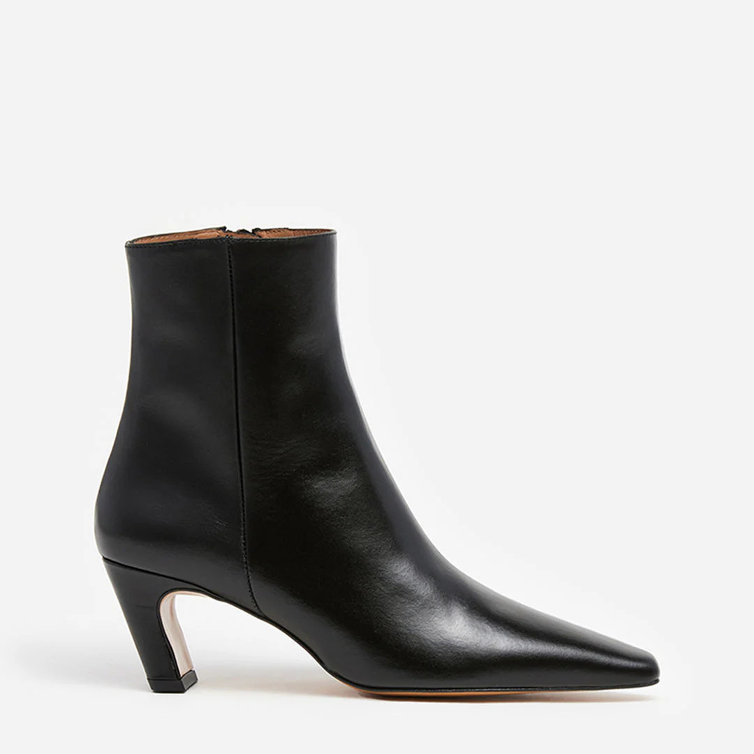 Xena Leather Black Boot | Flattered