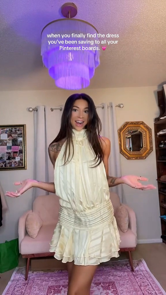 butter yellow backless dress from peppermayo! 🧈🥞
I got it in a size us 4 x