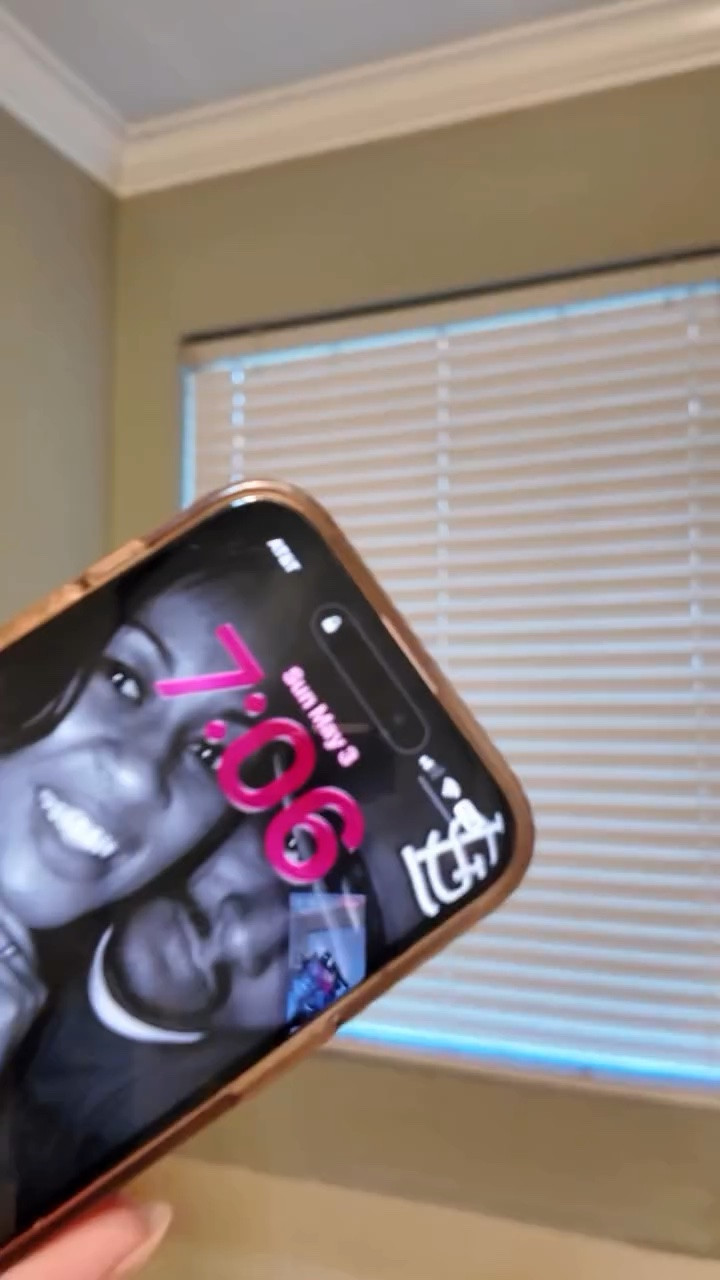 I was late… rushing, trying to do everything at once.
But the word was still right on time. 🙌🏾
“Overcoming anxiety.”
God knew exactly what I needed.

#sundayvibes #sundayvlog #faithoverfear #godstiming #sundayreset