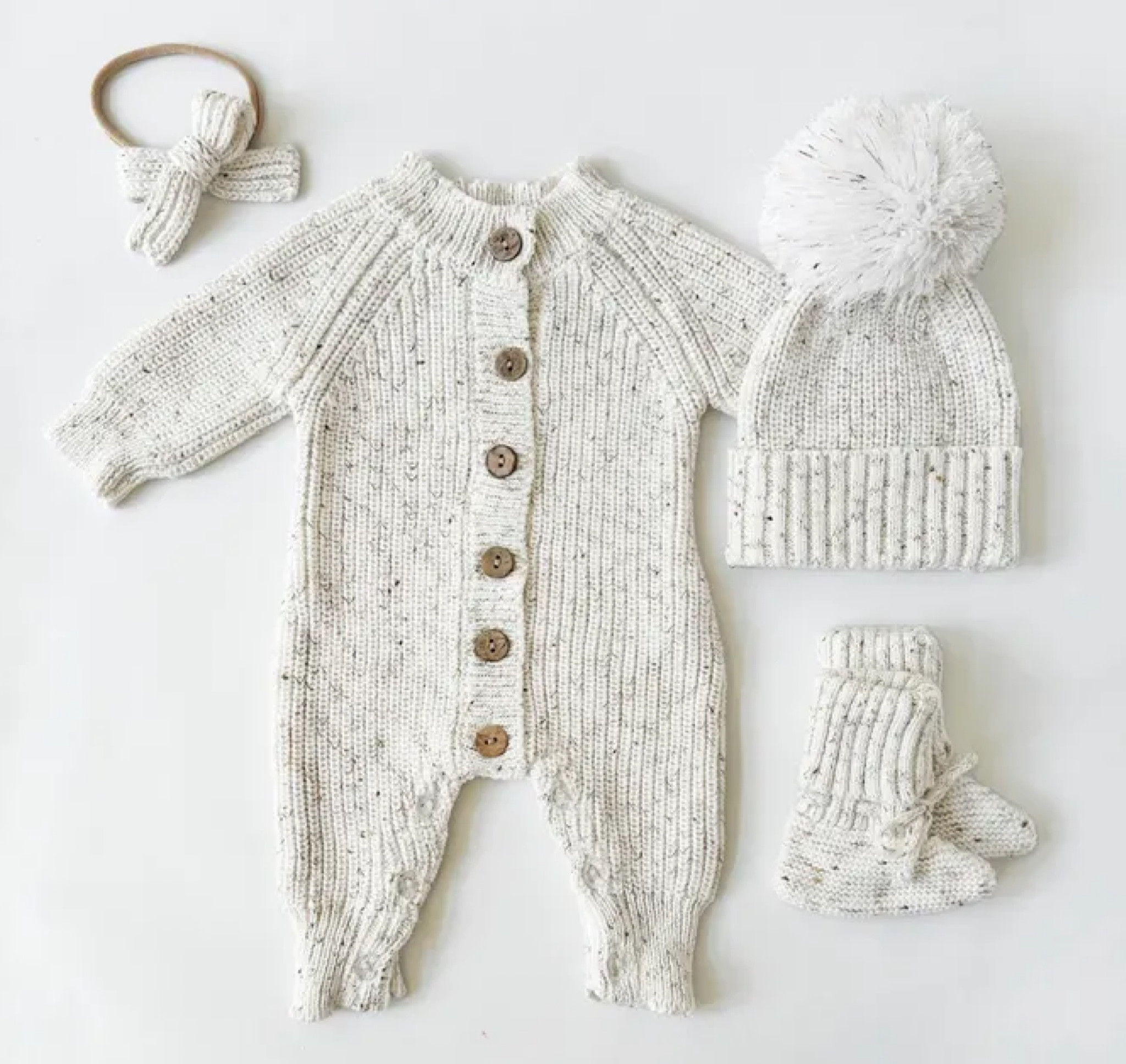 Baby set by FruitloopStore

Baby Knit Jumpsuit Buttoned Outfit | Combo Options | Beanie booties Jumper | baby shower gift | new baby

#LTKItBag #LTKGiftGuide #LTKKids