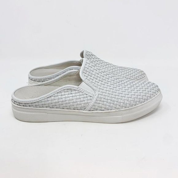 J Slides Womens White Leather Round Point Toe Slip On Shoes Size US 9.5 M | Poshmark