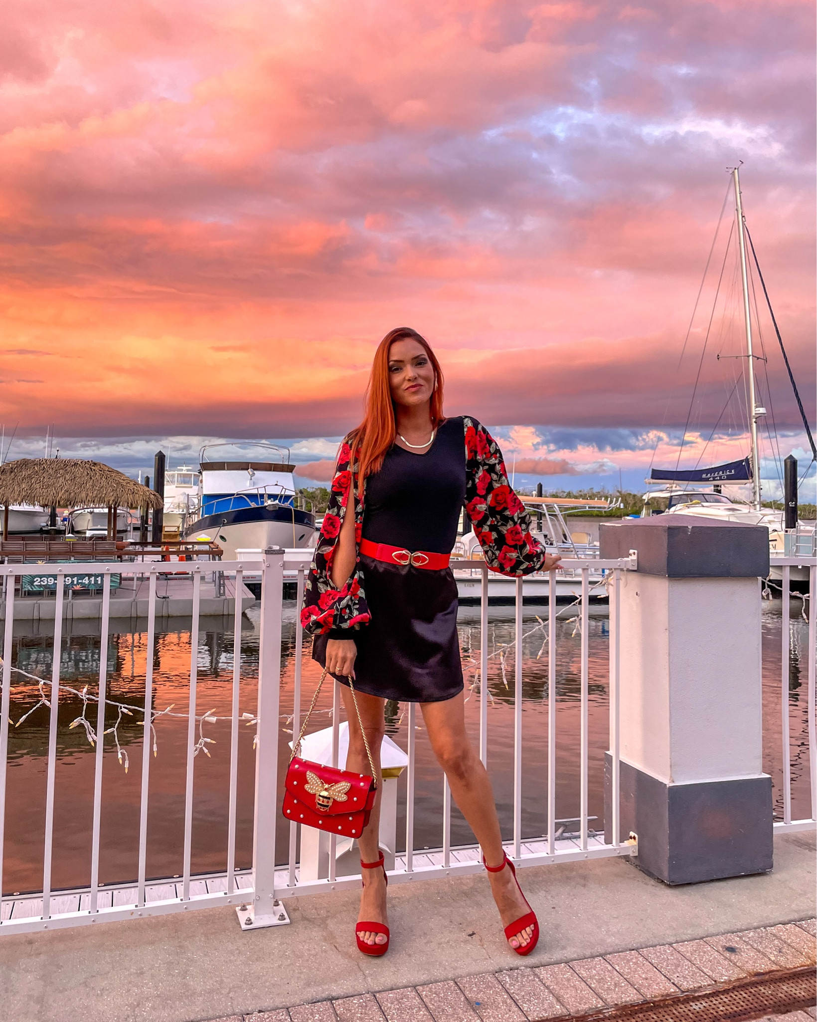 Tropical resort date night outfit perfect for Florida nights in the Spring time.