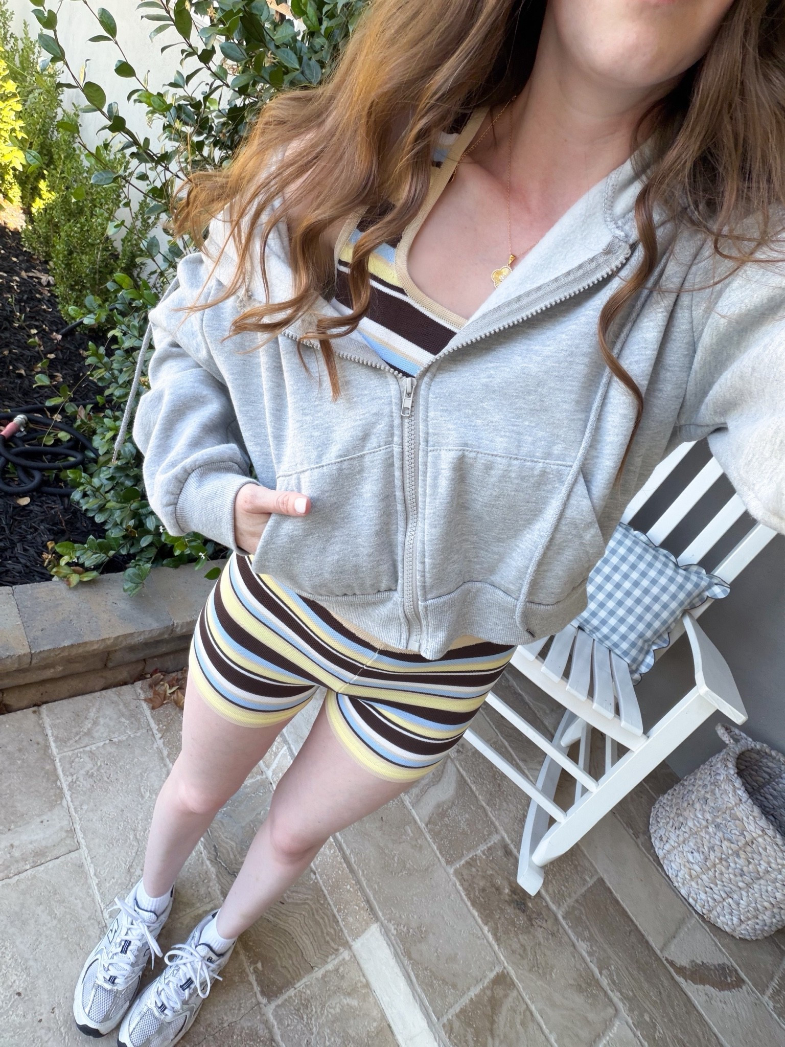 Amazon striped set - size S!💛🤎🩵 
Cropped hoodie - size S 🩶