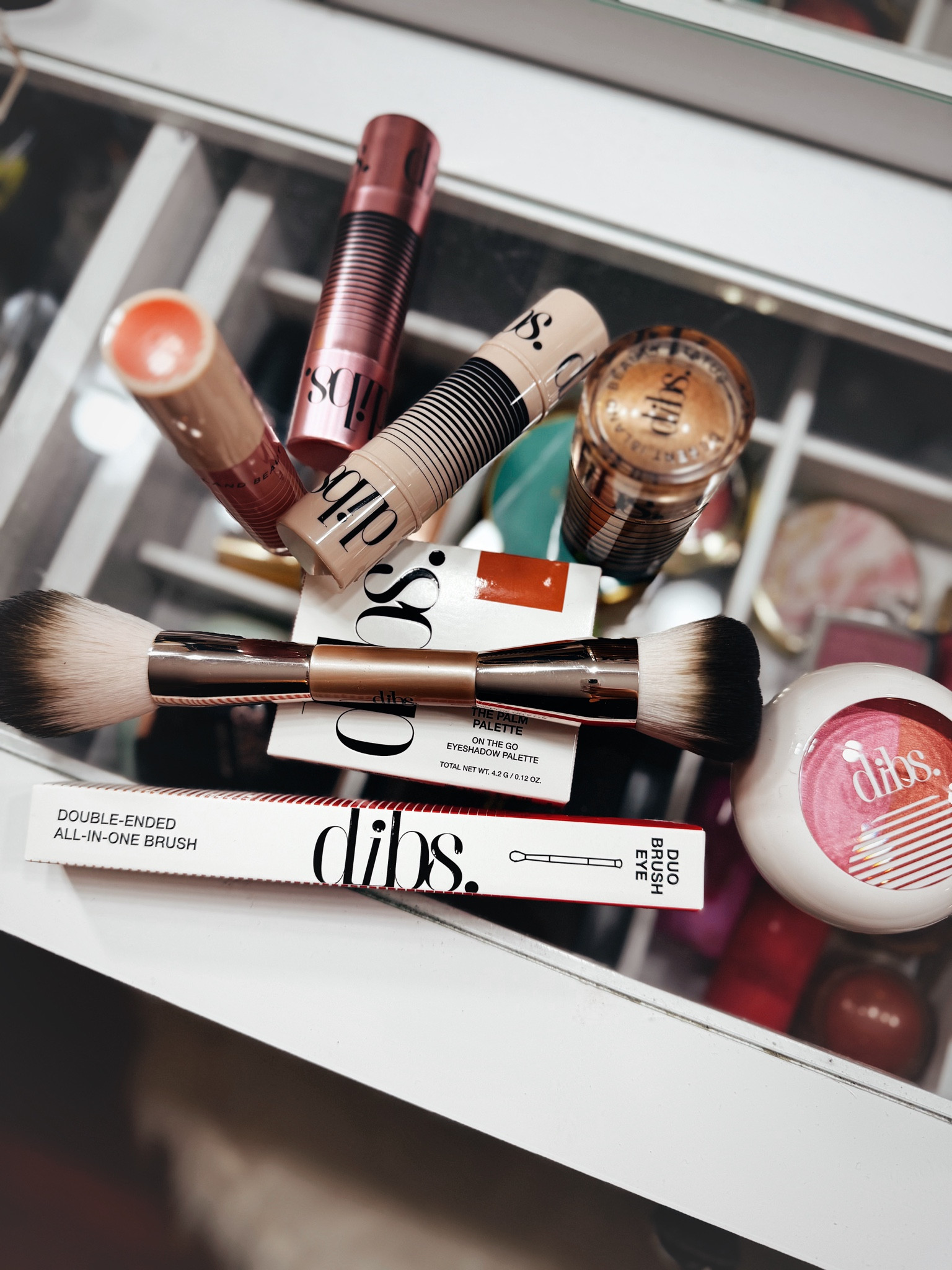 Dibs makeup 
Baked blush in Pop Star 
Island Duo sticks shade 2.5 and 2 
Love Beam shade 2 
Lipgloss in effortless pink
Status stick shade Good Life Gold

Makeup, beauty finds, gifts for her, stocking stuffers, blush, makeup brush, beauty haul, makeup haul, gift guide, cyber Monday  

#LTKHoliday #LTKBeauty #LTKCyberWeek