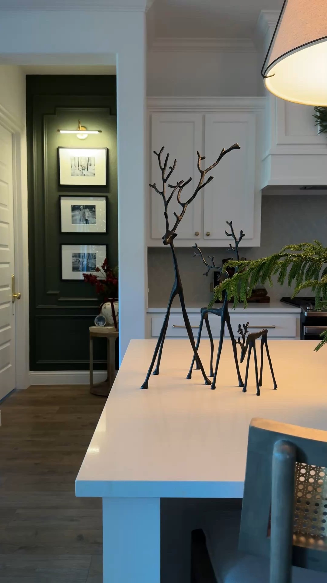 Christmas kitchen decor ideas 🎄✨
Kept it simple with bronze reindeer, fresh greenery, and a few classic holiday accents to warm up the space. Linking everything I used so you can shop the look — perfect for a minimal, cozy Christmas style. 🤍


#LTKHoliday #LTKSaleAlert #LTKHome