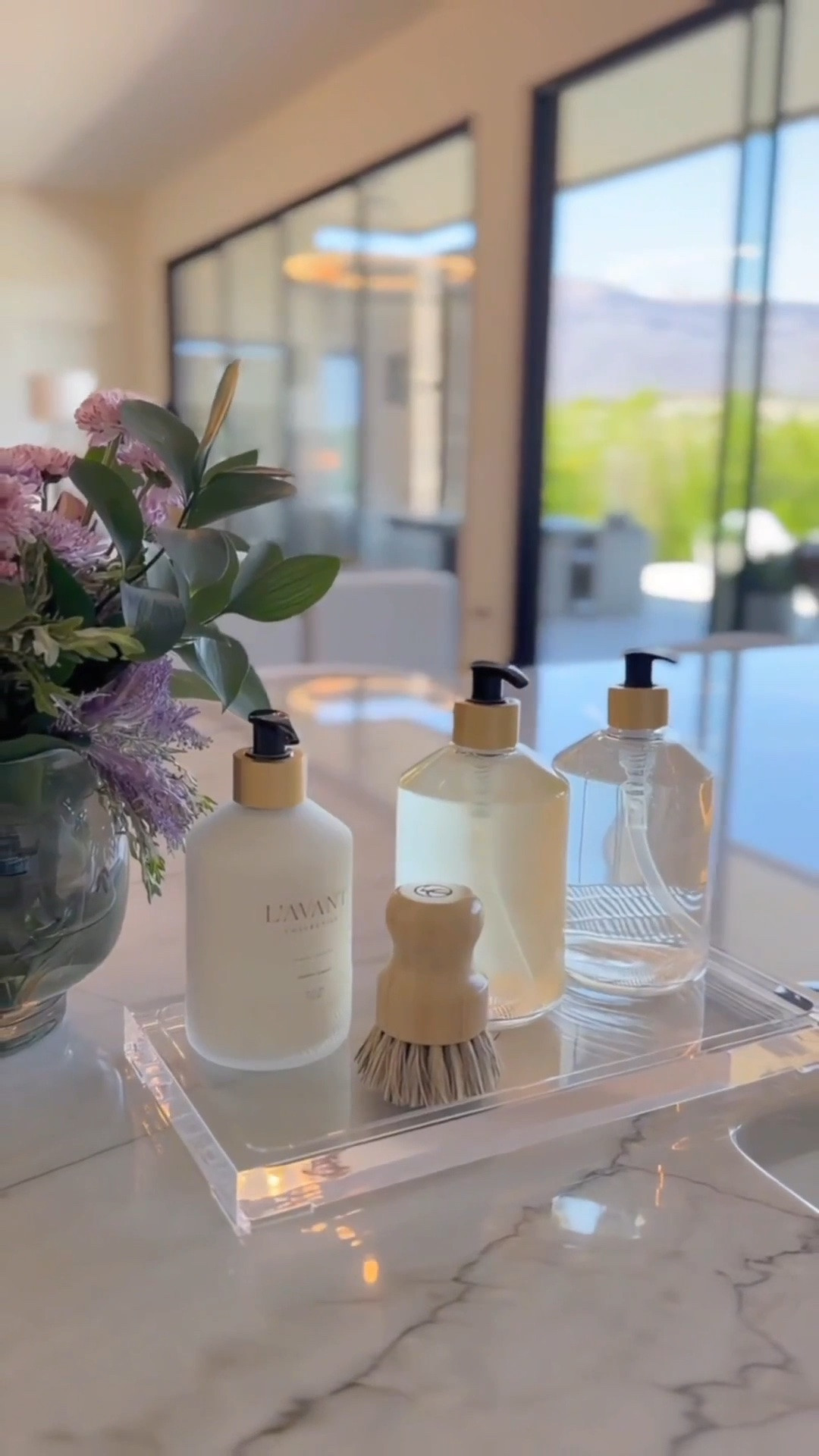 This is the easiest way to elevate your kitchen 🫶 use promo code “LuxEveryday”for 20% off all products 😉

This set is so aesthetic and elegant and the scent of the soaps and lotion is absolutely ✨divine✨ 

Thank you @lavantcollective 

#sponsored

#LTKU #LTKHome #LTKdayinmylife
