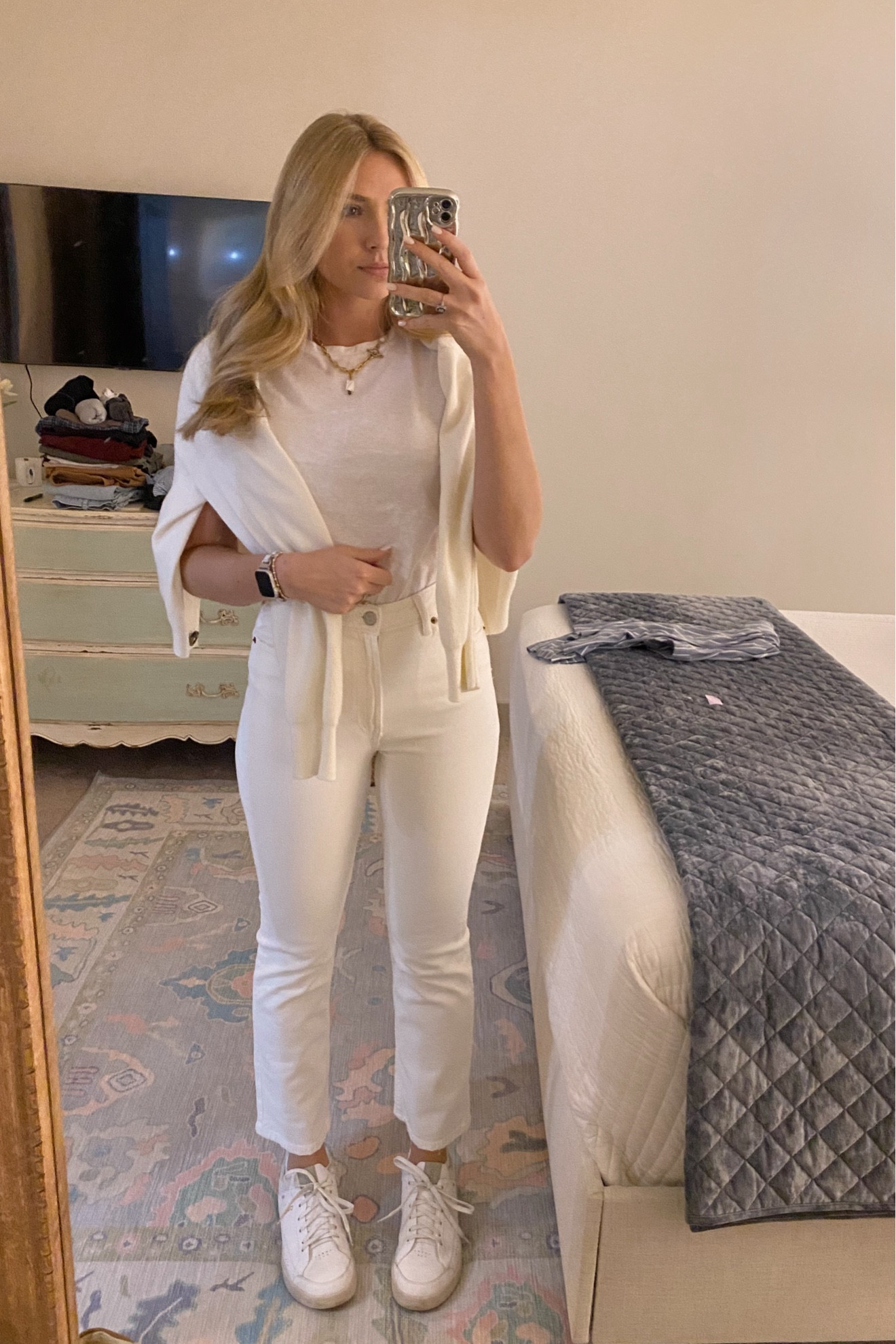 What I Wore! To drinks with a friend 🤍

summer style // white jeans // white tshirt // sneakers 

#LTKtravel #LTKSeasonal #LTKstyletip