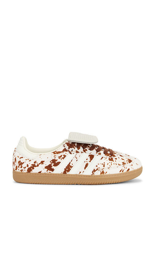 adidas Originals SNEAKERS SAMBA in Cream. Größe 7.5. Also in 10, 6.5, 7, 8, 8.5, 9, 9.5. | Revolve Clothing (Global)