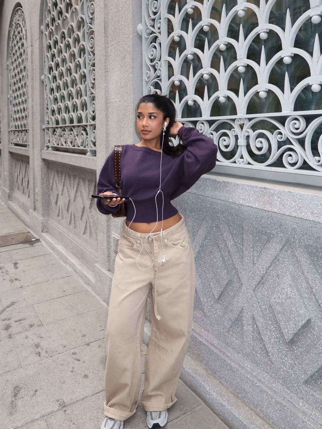Spring outfits pending 💐 beige trousers - new balance - bershka - casual - out and about outfit - baggy jeans - off the shoulder jumper - jeans and a nice top

#LTKootd #LTKU #LTKSpringSale