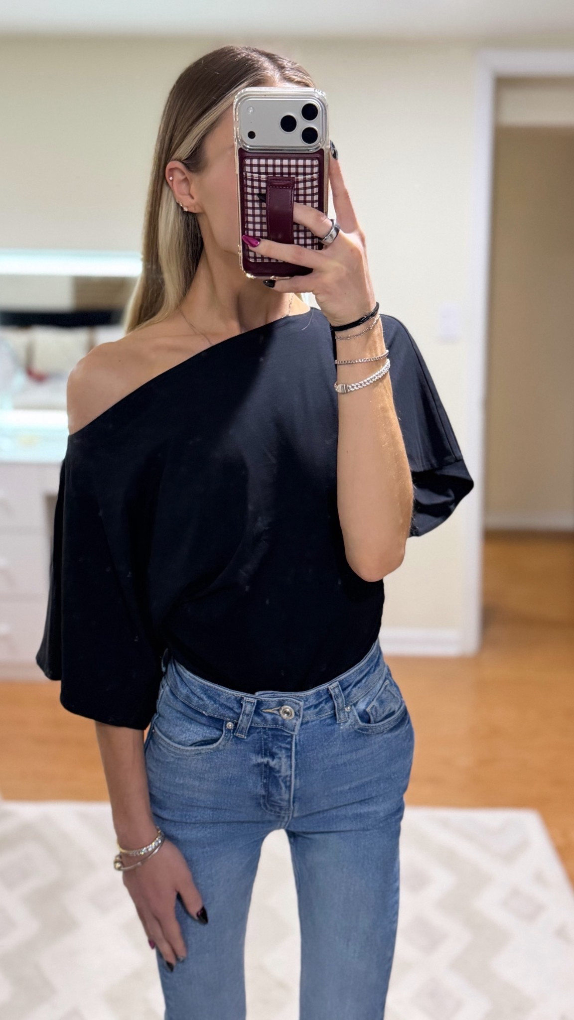 The perfect top @abercrombie 

#LTKfindsunder50 #LTKworkwear #LTKstyletip