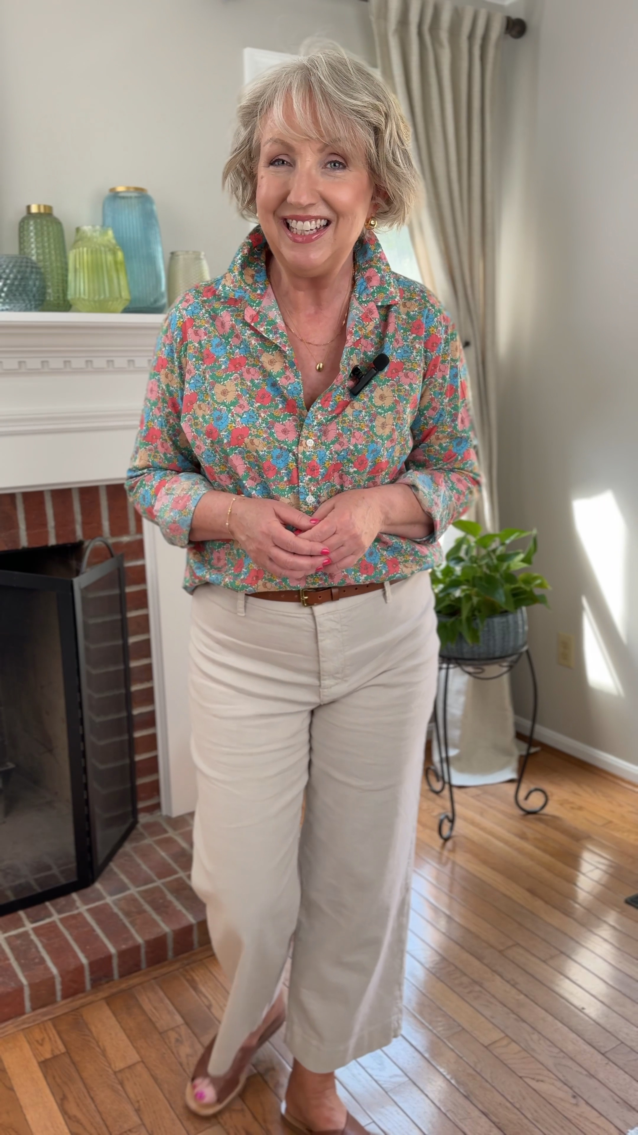 Frank & Eileen create garments that are perfect for everyday life. These are the garments you’ll love and live in forever. They’re comfortable, classy, stylish and casual, but also elevated and chic  Create effortlessly stylish everyday looks with these elevated basics and wear them on repeat. Everything is easy-to-care and very wearable. Use the Frank & Eileen size guide for best fit, but also check customer reviews for additional insights. @frankandeileen #frankandeileenpartner 
#wearloverepeat