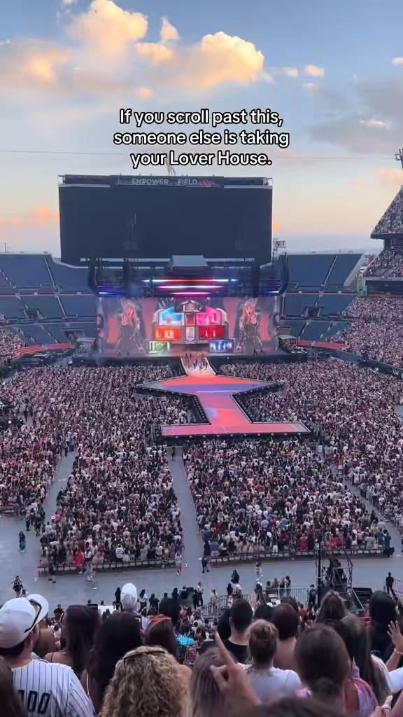 This Lover-inspired building house is pure pastel nostalgia with details that fans instantly recognize. Building it feels like stepping back into your favorite era — cozy, colorful, and way more emotional than expected. 

 #LTKGiftGuide #LTKHoliday #LTKdayinmylife