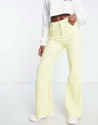 I Saw It First fitted flared jeans in lemon | ASOS (Global)
