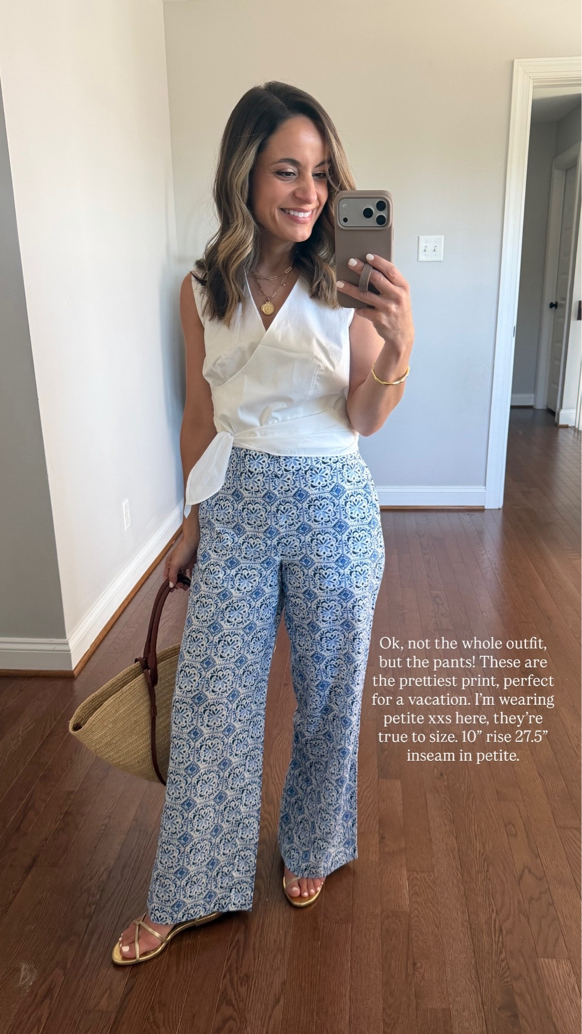 Under $50 petite finds! 

Pants (LOFT): petite xxs / 10” rise / 27.5” inseam (currently on sale making them under $50)

Other outfit pieces (not under $50) 
White top (Ann Taylor): petite xxs 
Gold sandals (Sam Edelman): true to size

#LTKPetite