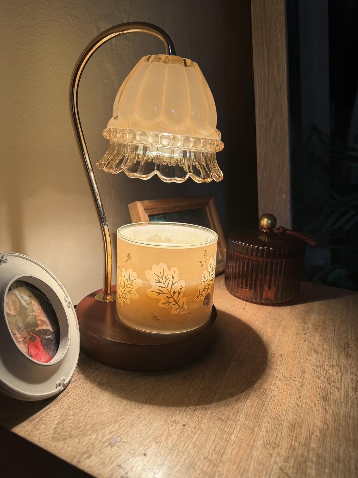 GEEZO Fragrance Candle Warmer Lamp with 2 Bulbs Electric Candle Warmer with Timer & Dimmer for Home Decor | Amazon (US)