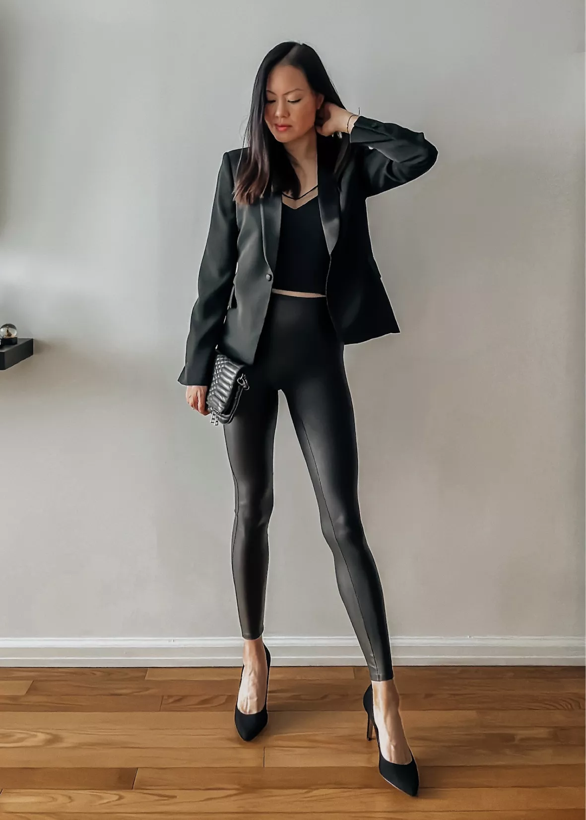 HOW TO STYLE LEATHER LEGGINGS, NIGHT OUT OUTFIT IDEAS
