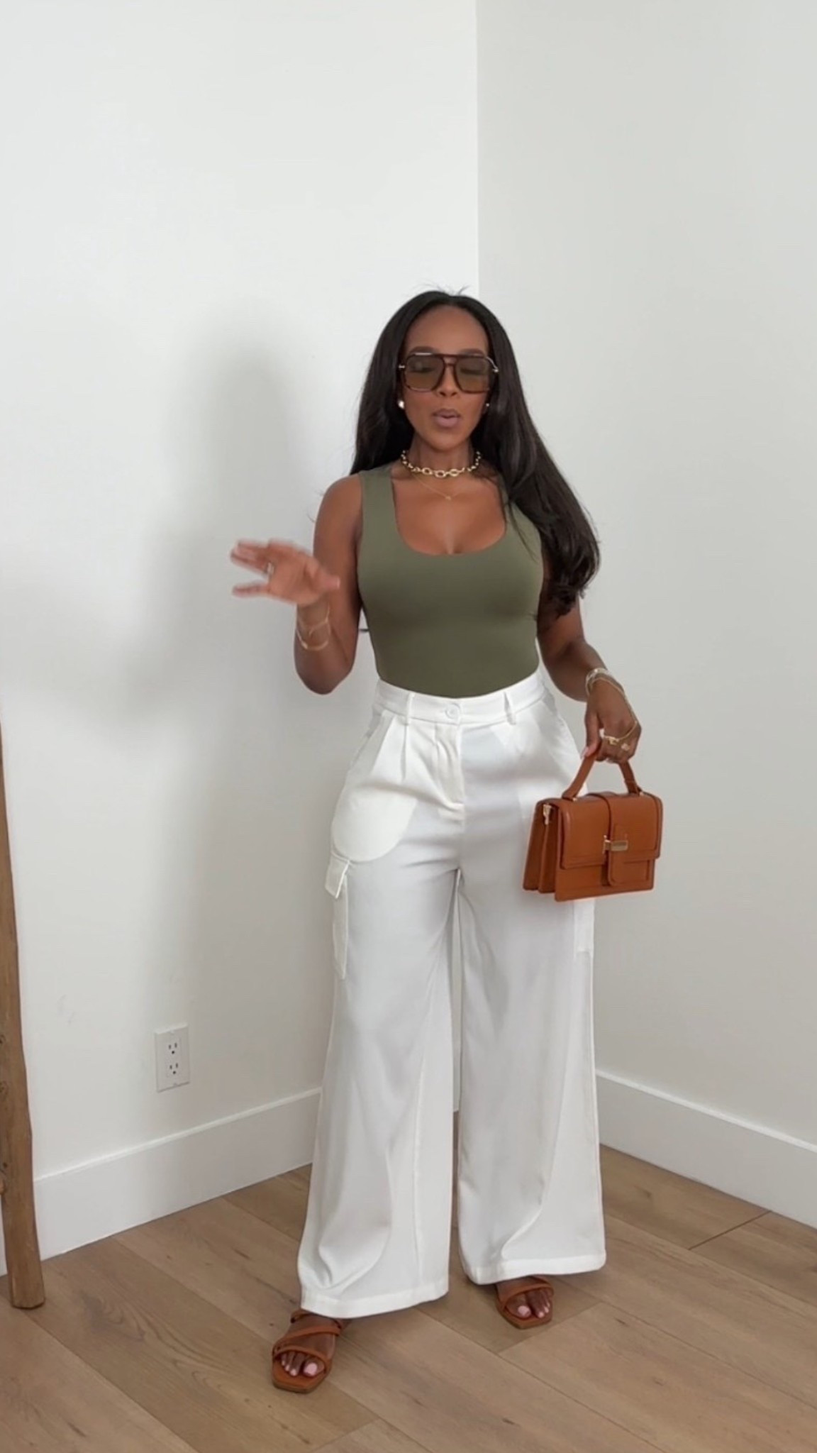 Scroll to shop this effortless neutral outfit.

Perfect for brunch, vacation days, or elevated everyday errands.

📏 Measurements: 5’4”, 140 lbs, 34D bust, 27” waist, 40” hips

Follow me on Instagram and YouTube @kiras