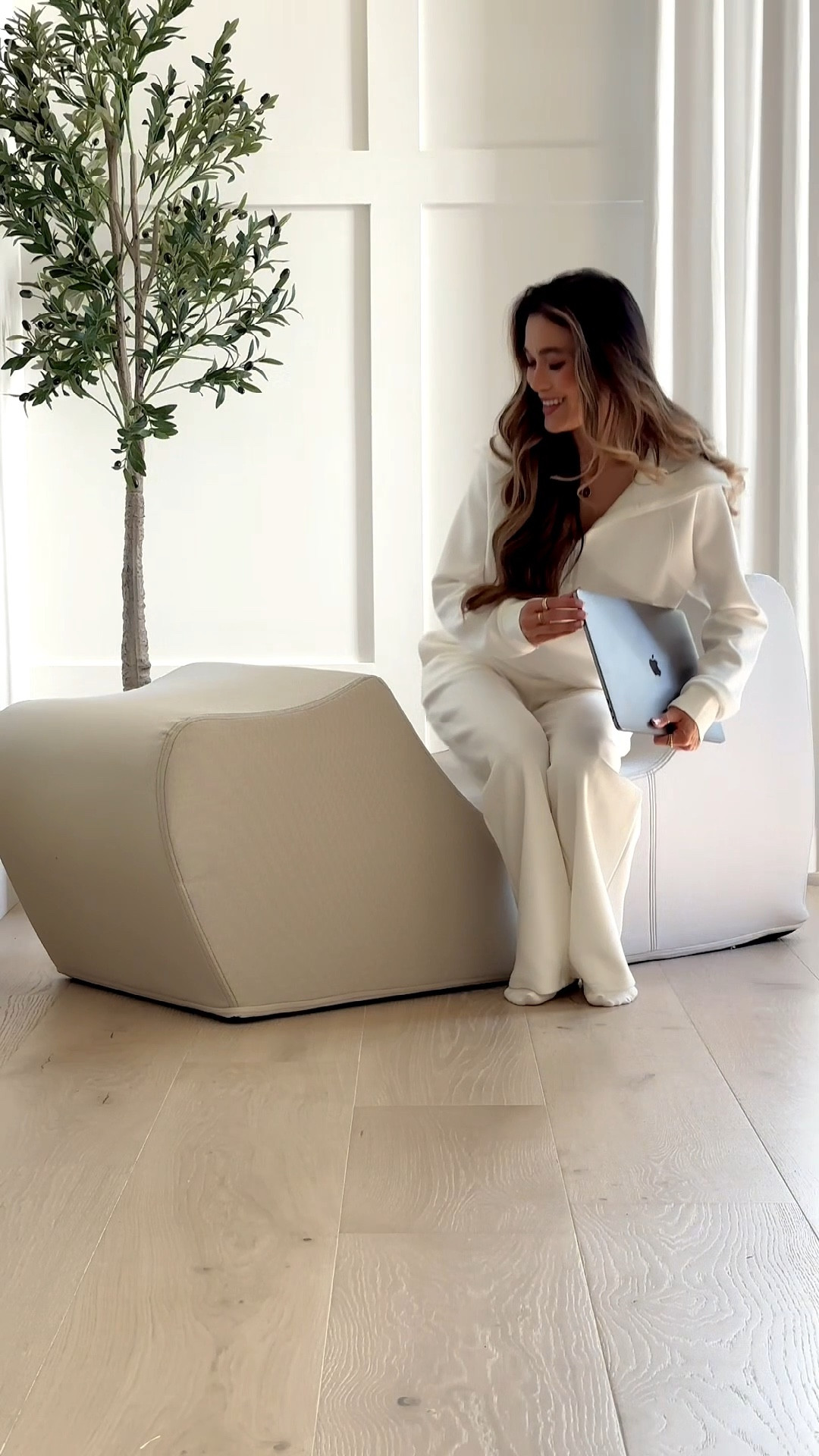 Scroll to shop!! Follow for more!!! Xo! ✨

#LTKGiftGuide #LTKFindsUnder100 #LTKHoliday