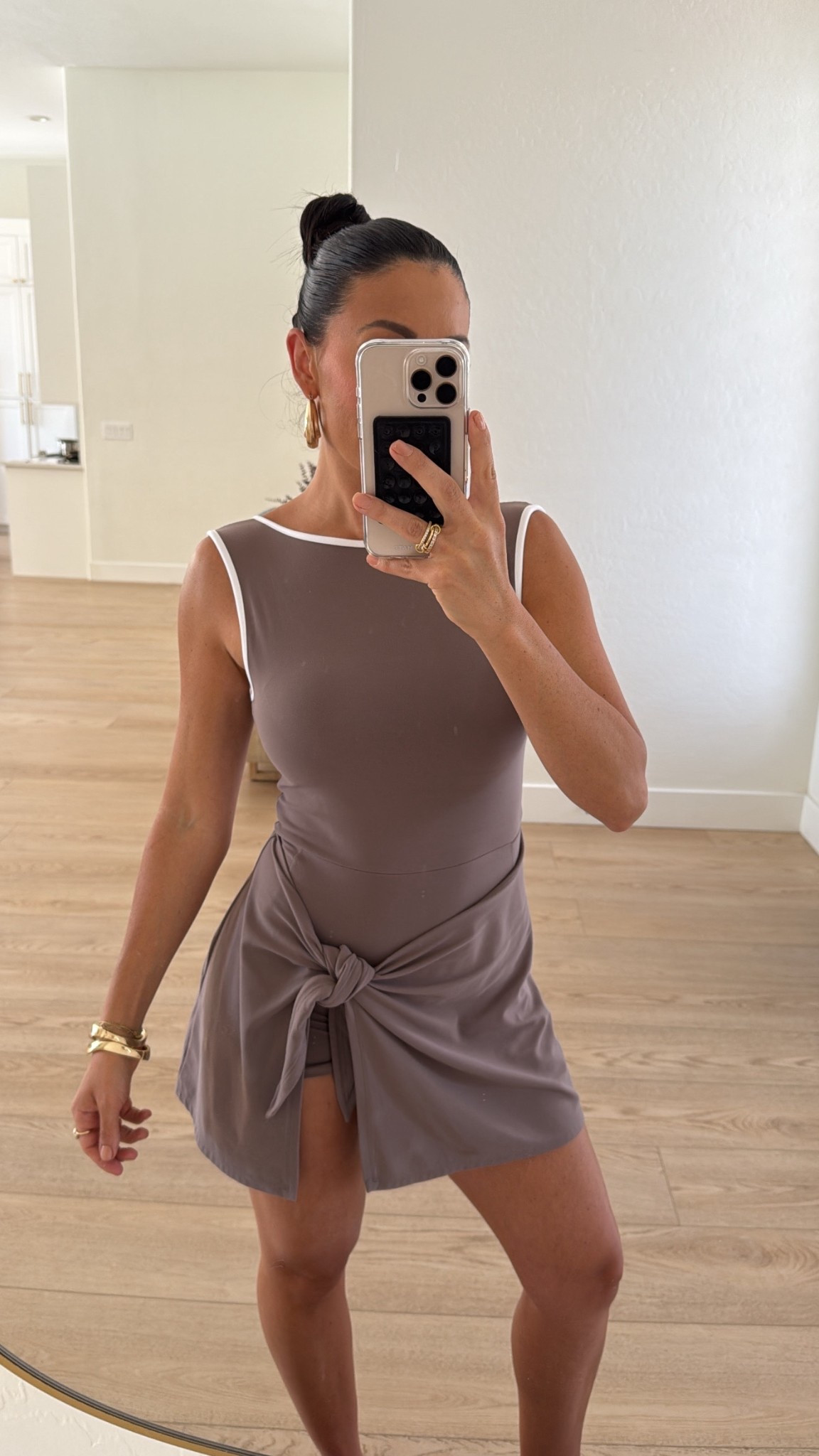Todays active dress from Abercrombie! I’m in a size XS and it’s on sale!

Active dress
Wrap dress 
Summer outfit 


#LTKActive #LTKStyleTip #LTKSeasonal