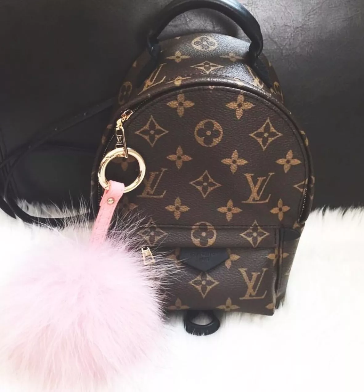 DHgate Haul! Louis Vuitton Style LV Wallet Car Key Fobs Keychain Finds &  Unboxing 