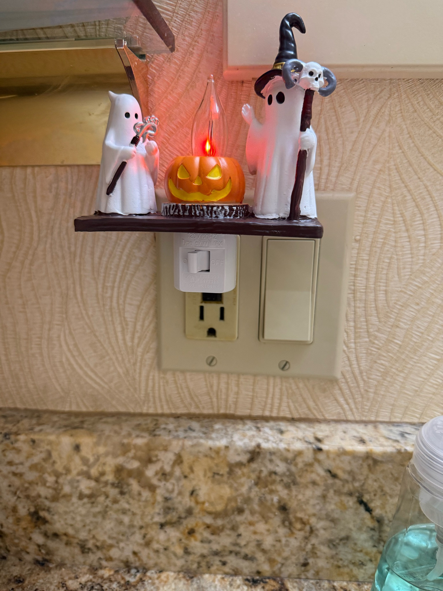 How cute is this nightlight? Perfect for Halloween.

#LTKHome #LTKKids #LTKSeasonal