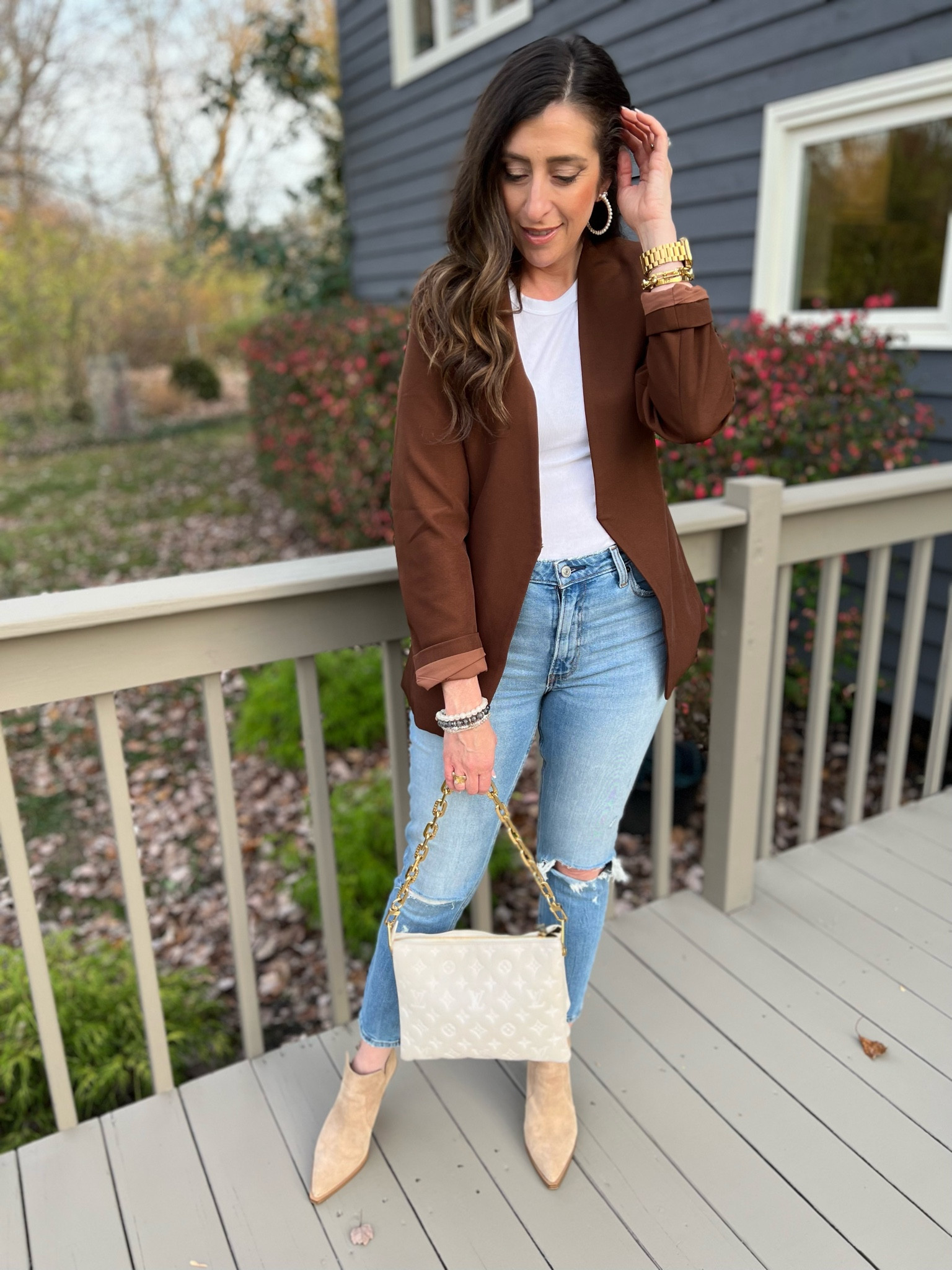 Want an easy throw and go look that is timeless and always on point?  Try a classic blazer and denim! This combo will never steer you wrong and it can be dressed up or down depending on the cut of the jeans.  



#LTKfit #LTKsalealert #LTKcurves